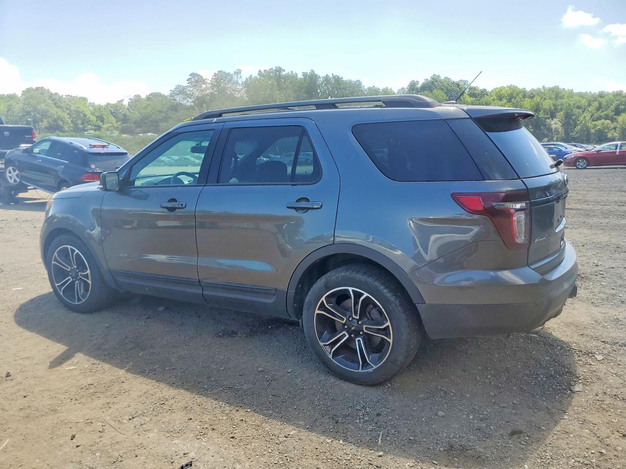 2015 Ford Explorer Sport Угольный vin: 1FM5K8GT2FGA00690