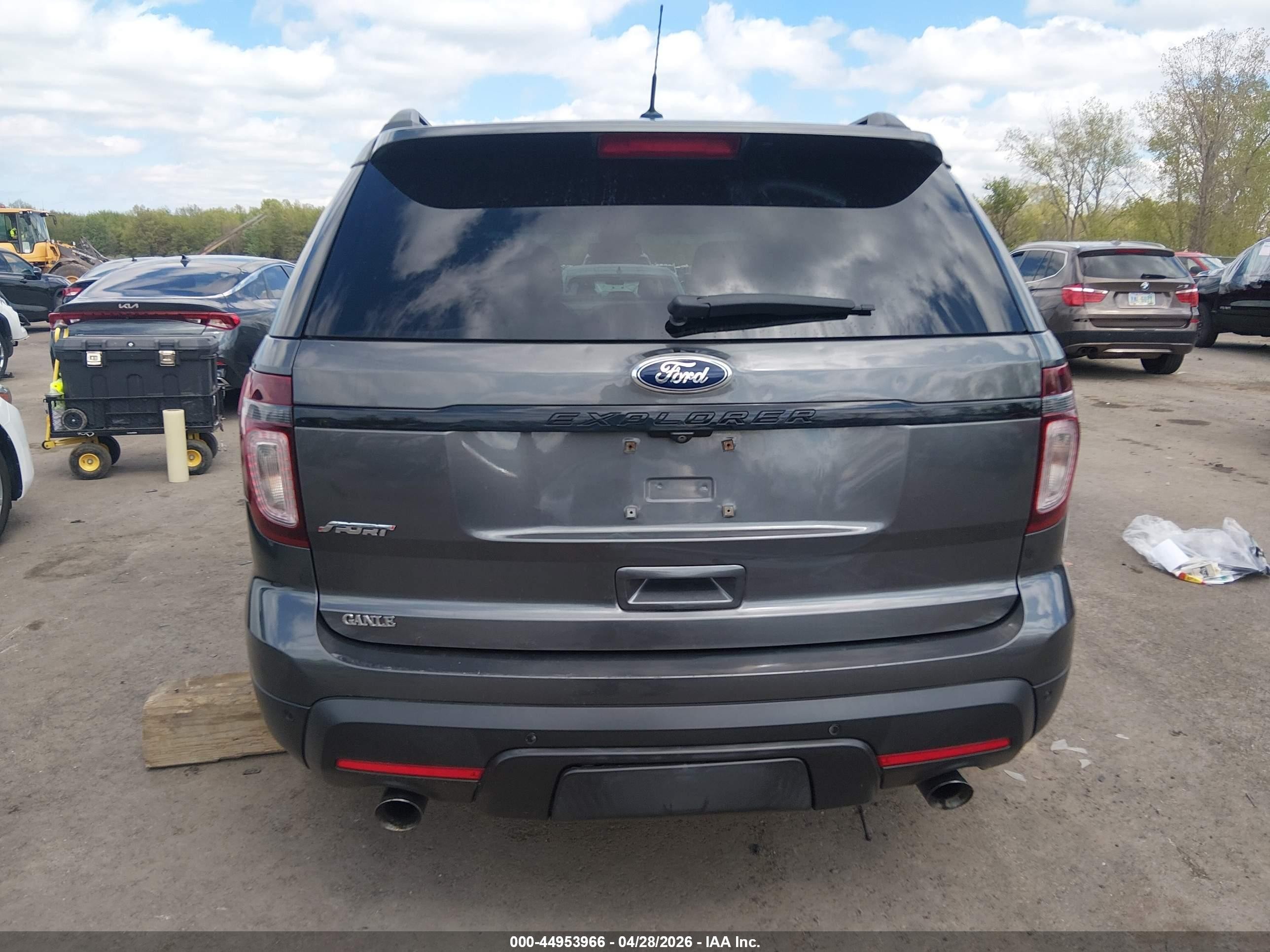 2015 Ford Explorer Sport Gray vin: 1FM5K8GT2FGA68536
