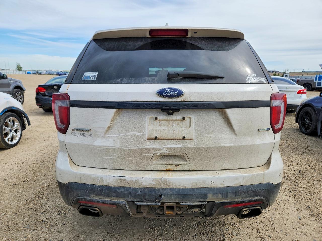 2016 Ford Explorer Sport White vin: 1FM5K8GT2GGA73172