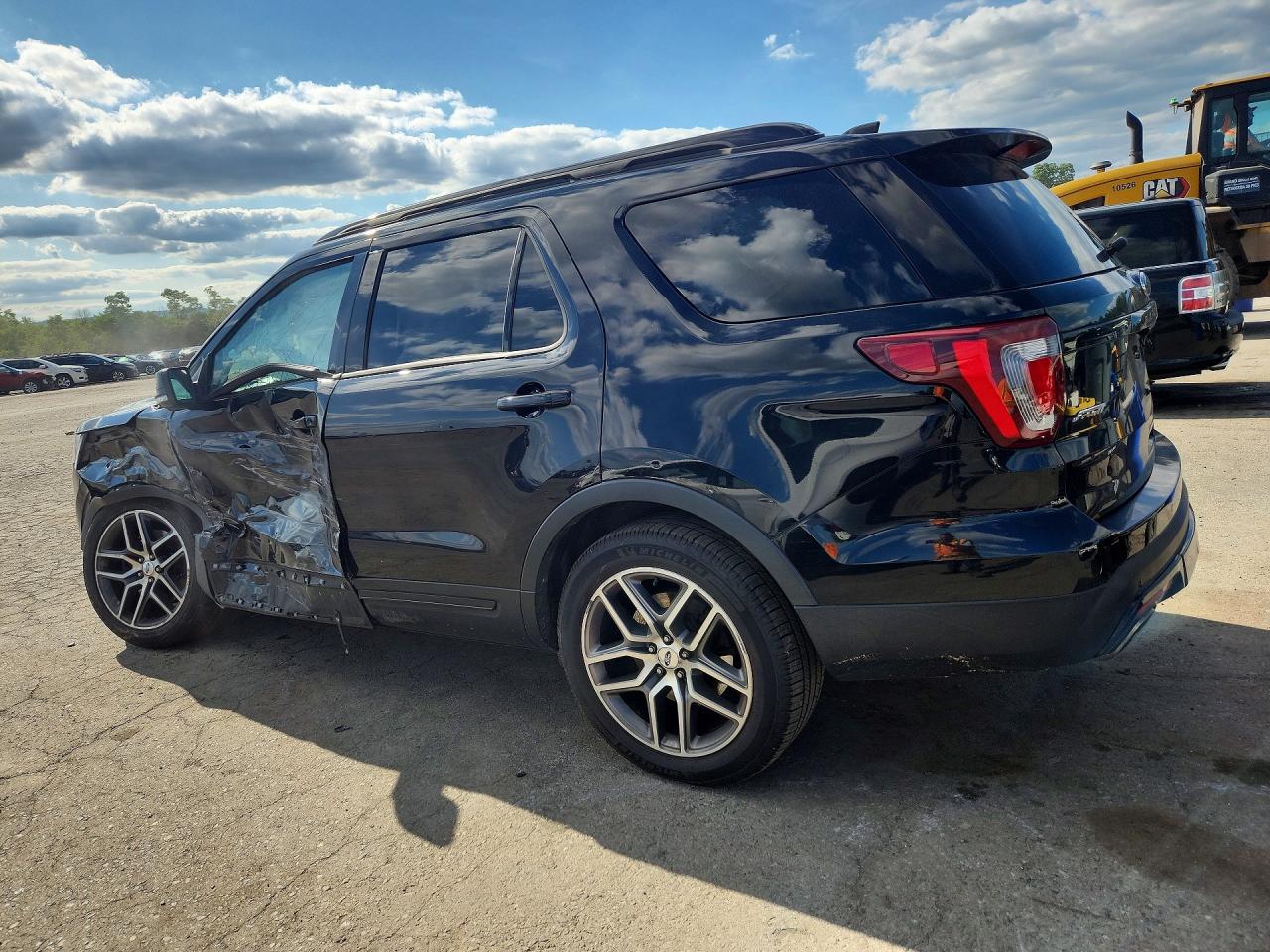 2017 Ford Explorer Sport Black vin: 1FM5K8GT2HGD75790