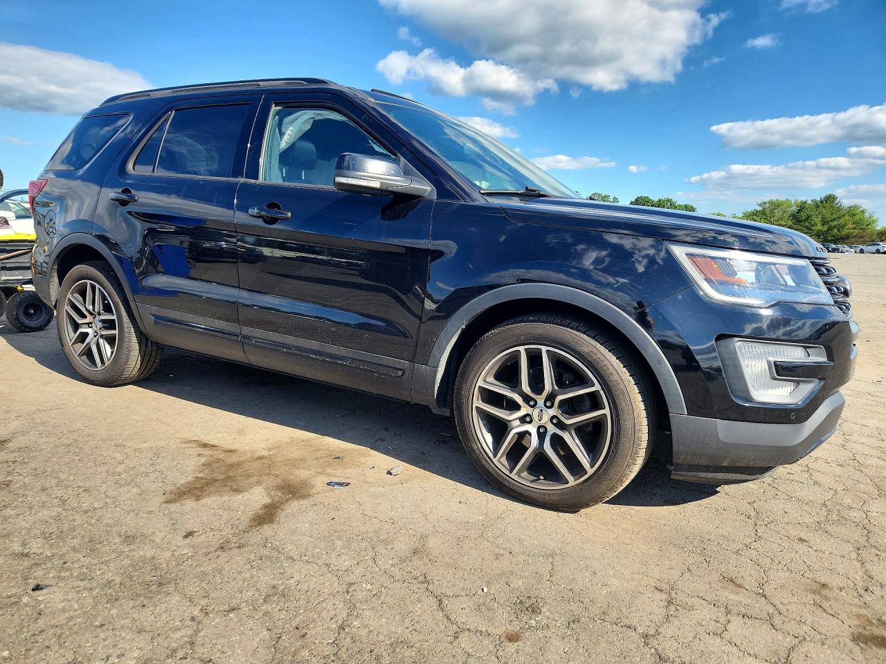 2017 Ford Explorer Sport Black vin: 1FM5K8GT2HGD75790