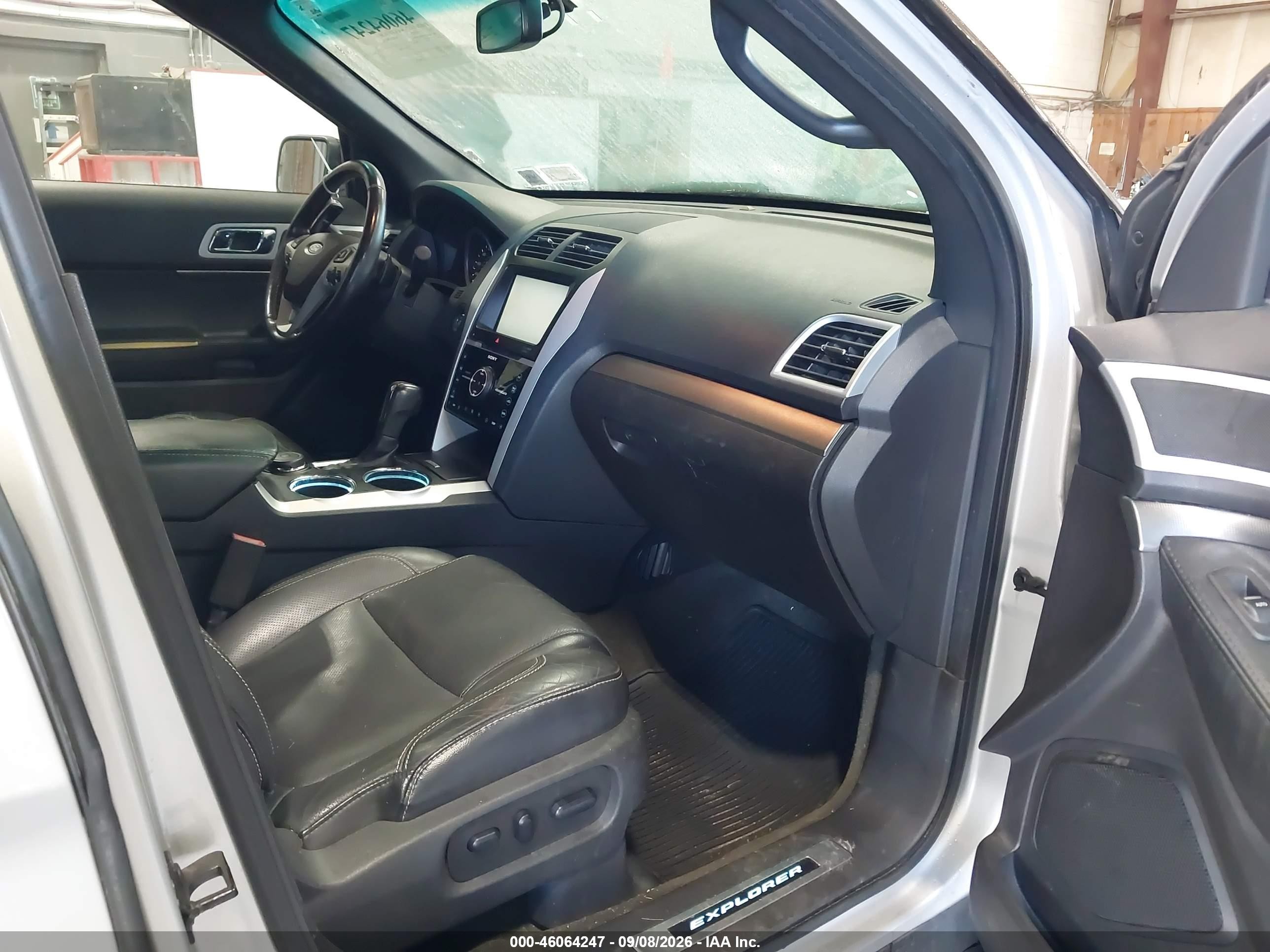 2013 Ford Explorer Sport Silver vin: 1FM5K8GT3DGC89284