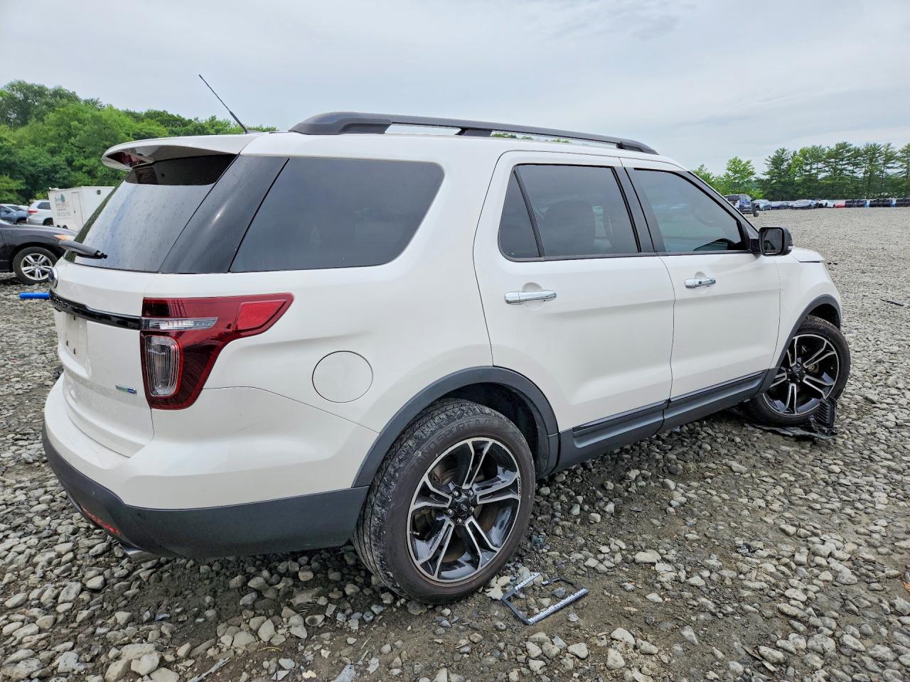 2014 Ford Explorer Sport White vin: 1FM5K8GT3EGA25872