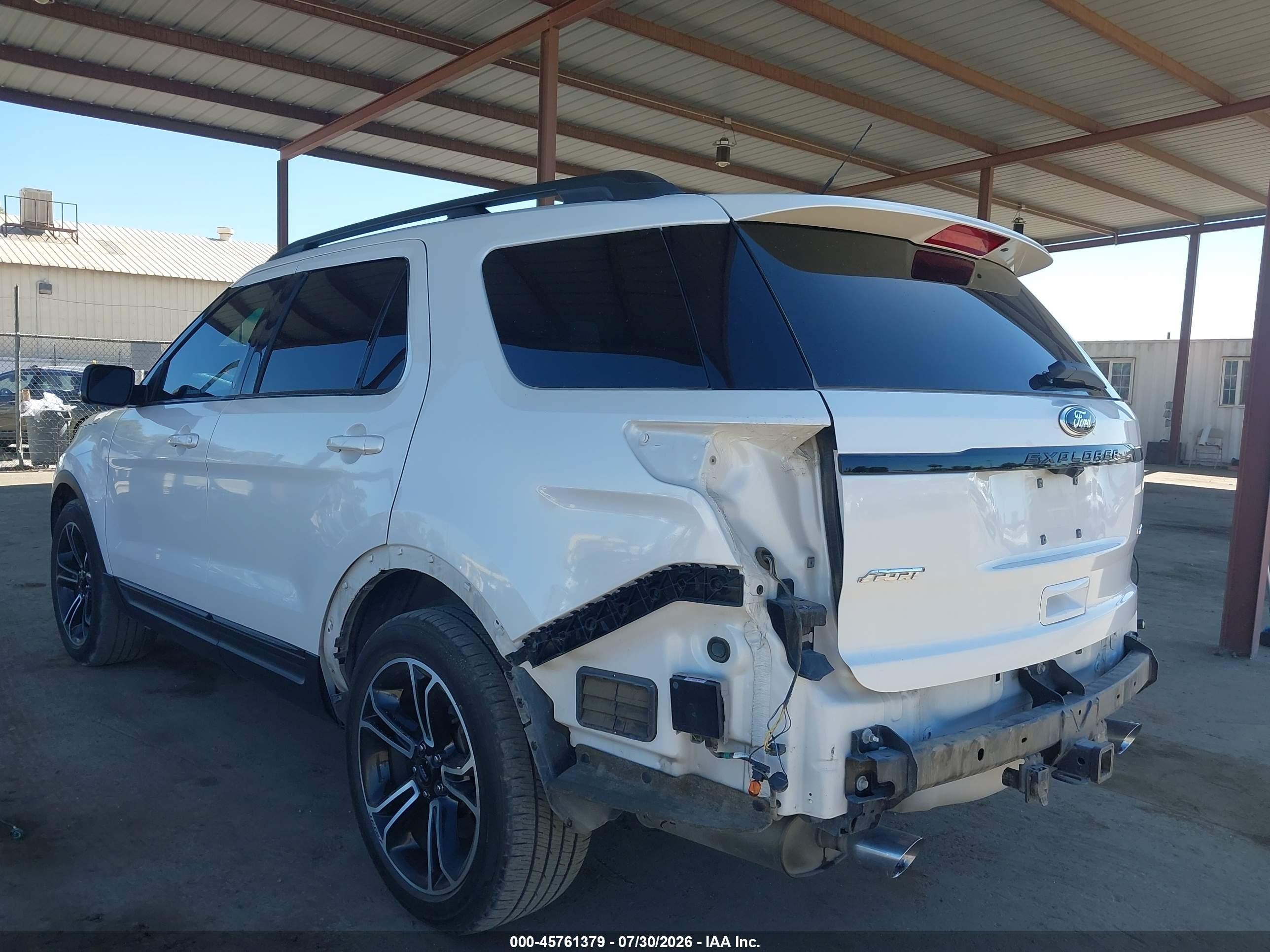 2015 Ford Explorer Sport White vin: 1FM5K8GT3FGA03775