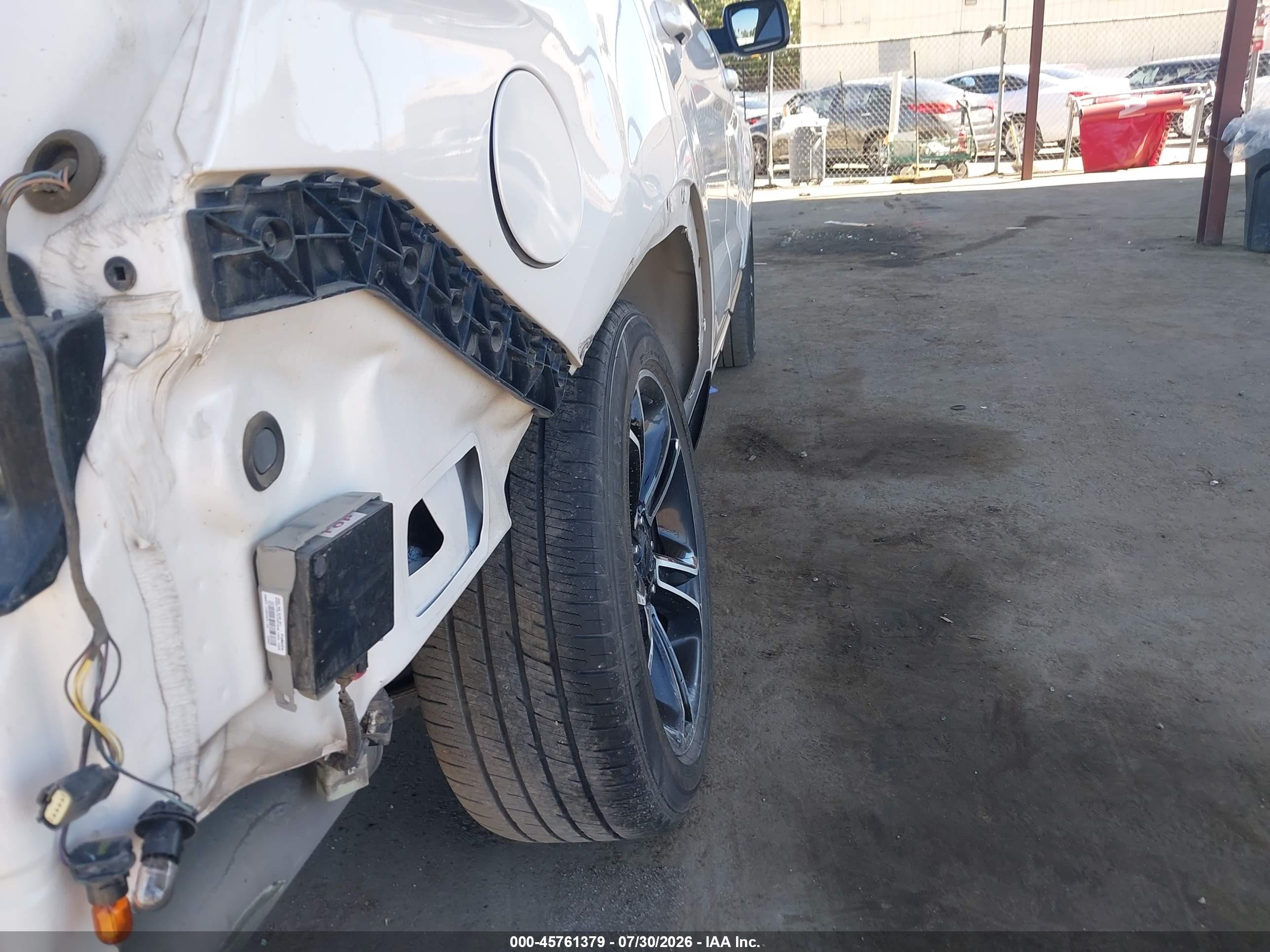 2015 Ford Explorer Sport White vin: 1FM5K8GT3FGA03775