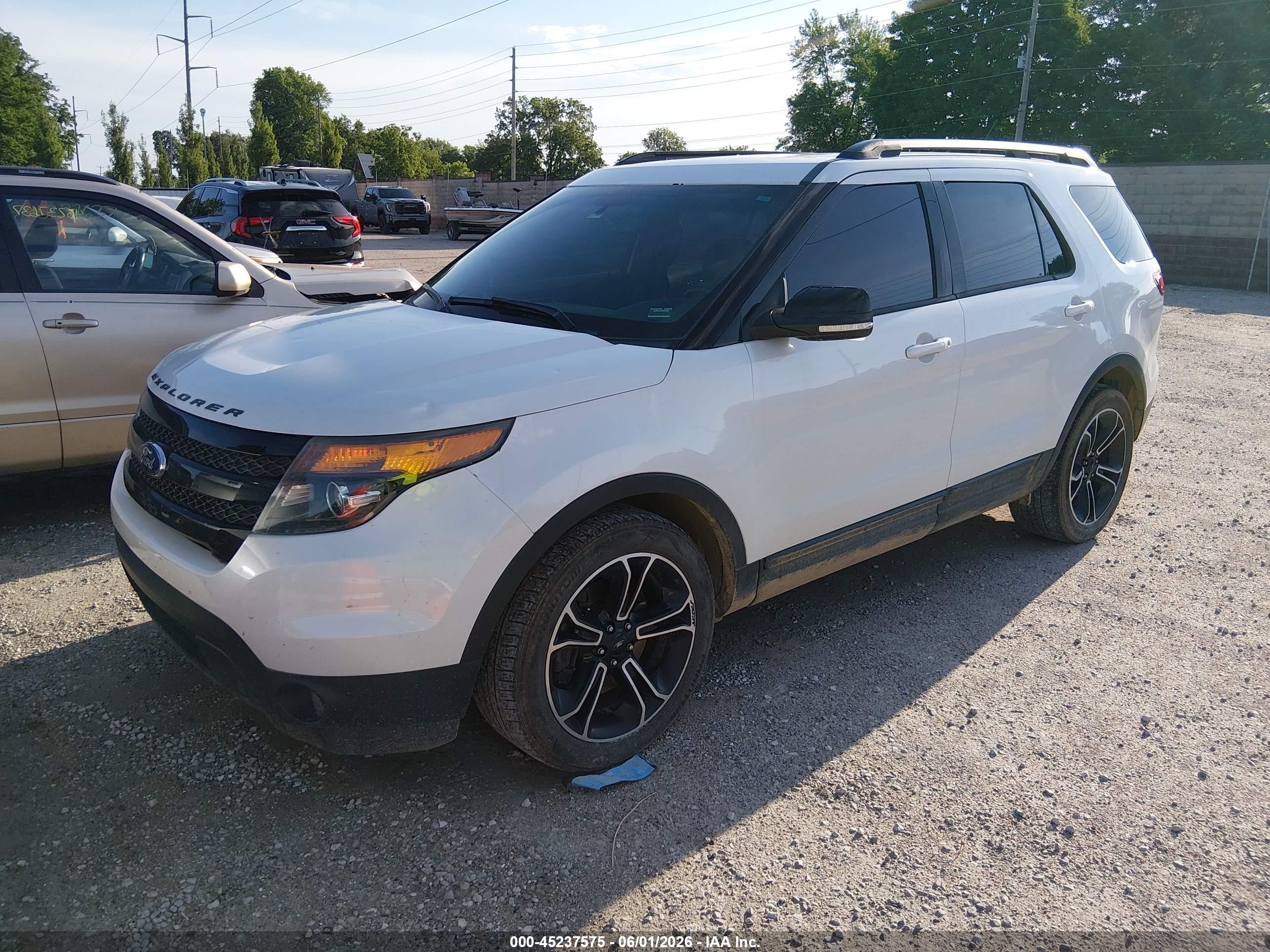 2015 Ford Explorer Sport White vin: 1FM5K8GT3FGA19586
