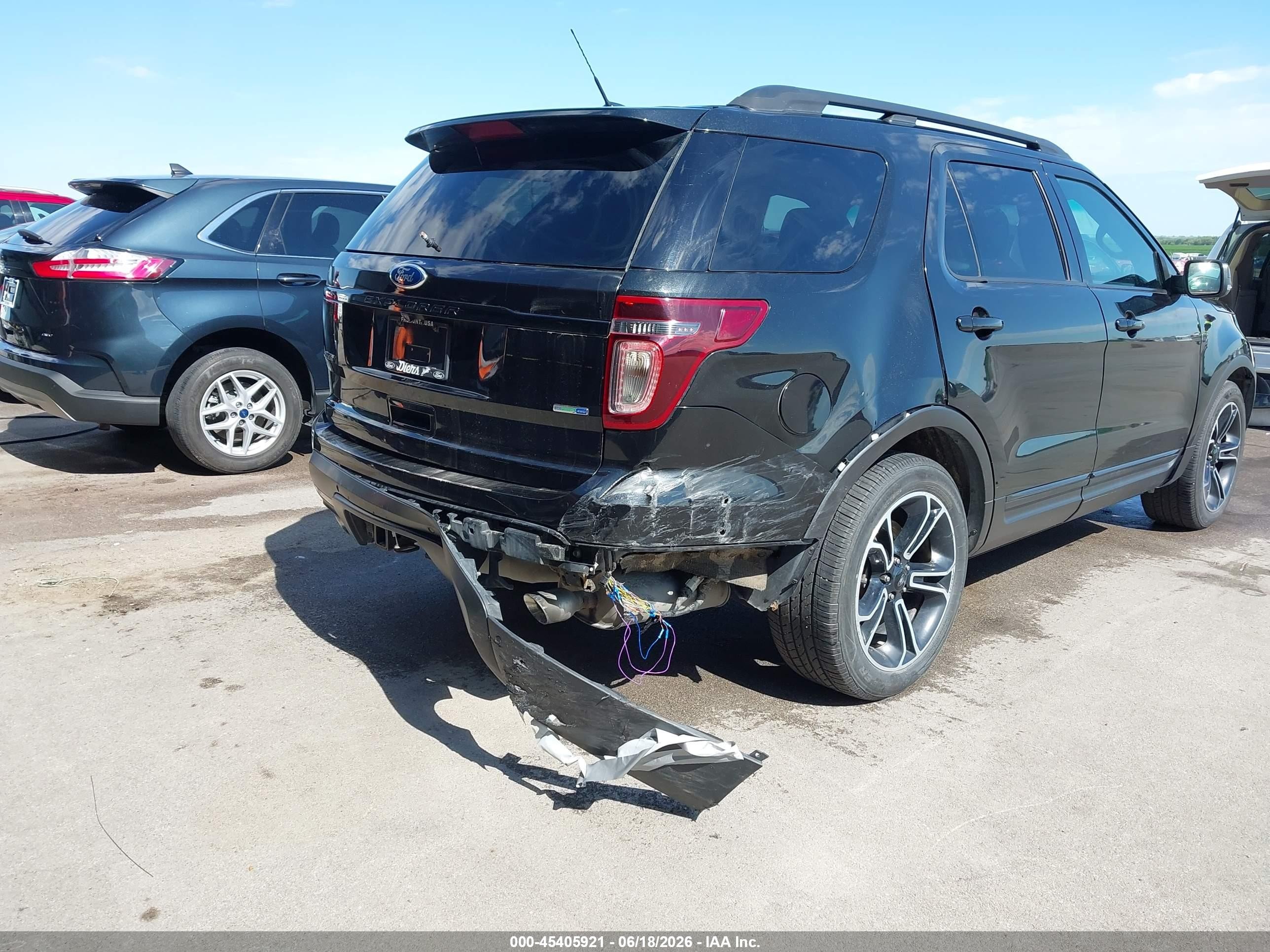 2015 Ford Explorer Sport Black vin: 1FM5K8GT4FGA69302