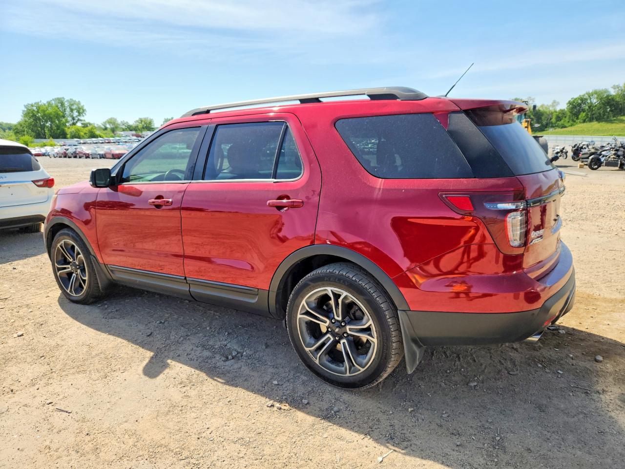 2015 Ford Explorer Sport Red vin: 1FM5K8GT4FGC35561