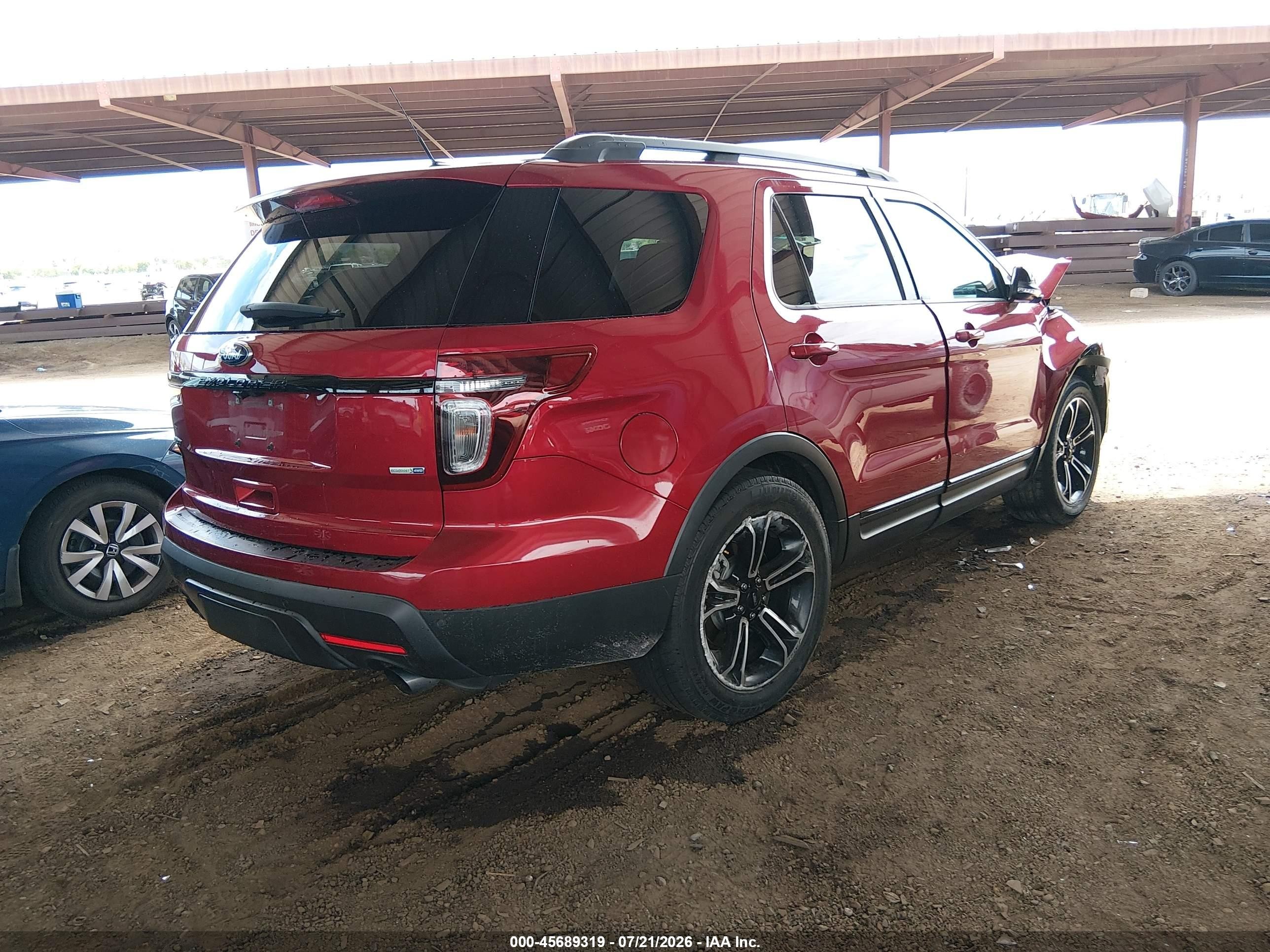 2015 Ford Explorer Sport Красный vin: 1FM5K8GT4FGC64526