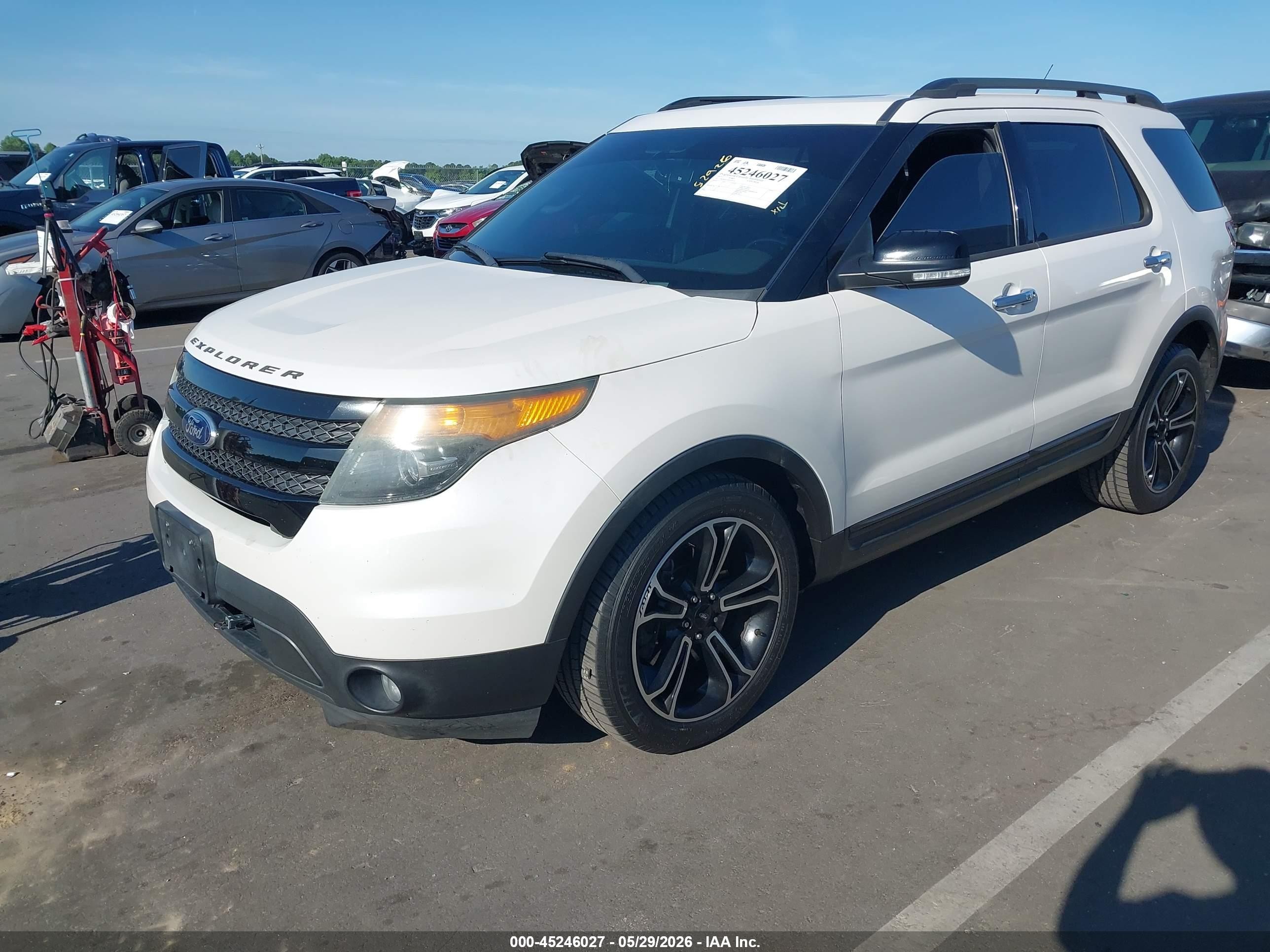 2013 Ford Explorer Sport Белый vin: 1FM5K8GT5DGC05255