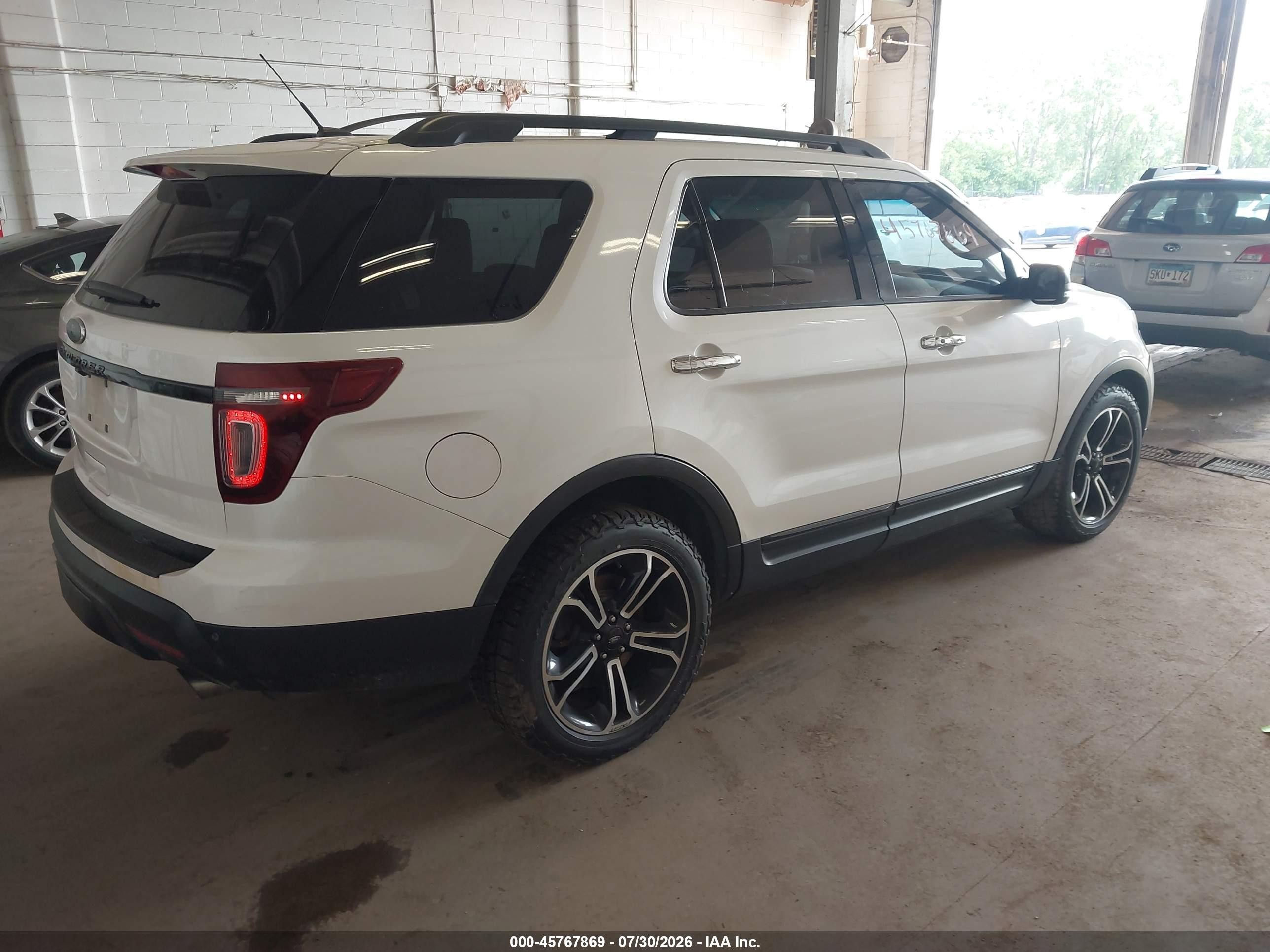 2013 Ford Explorer Sport White vin: 1FM5K8GT5DGC05904