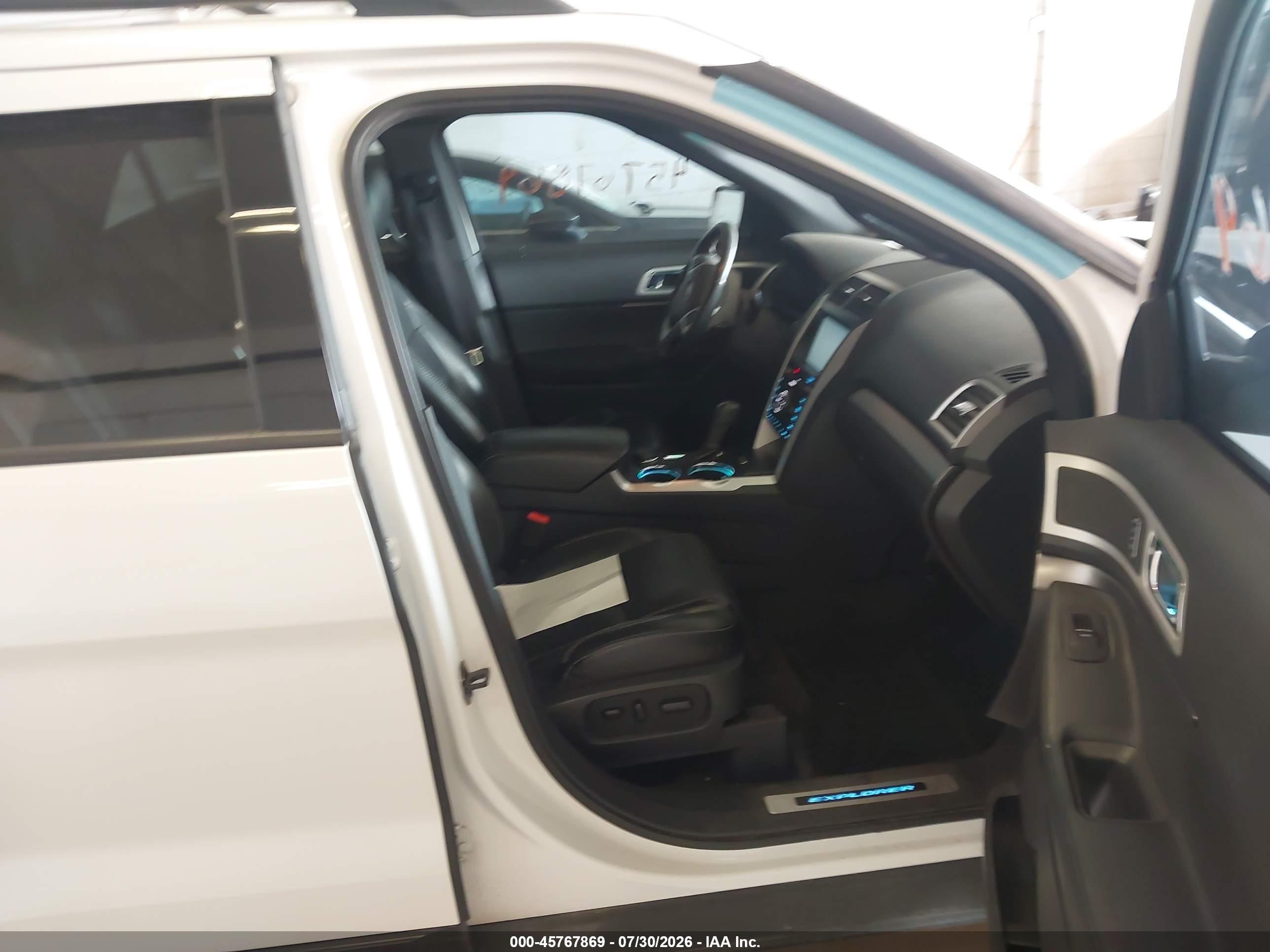 2013 Ford Explorer Sport White vin: 1FM5K8GT5DGC05904