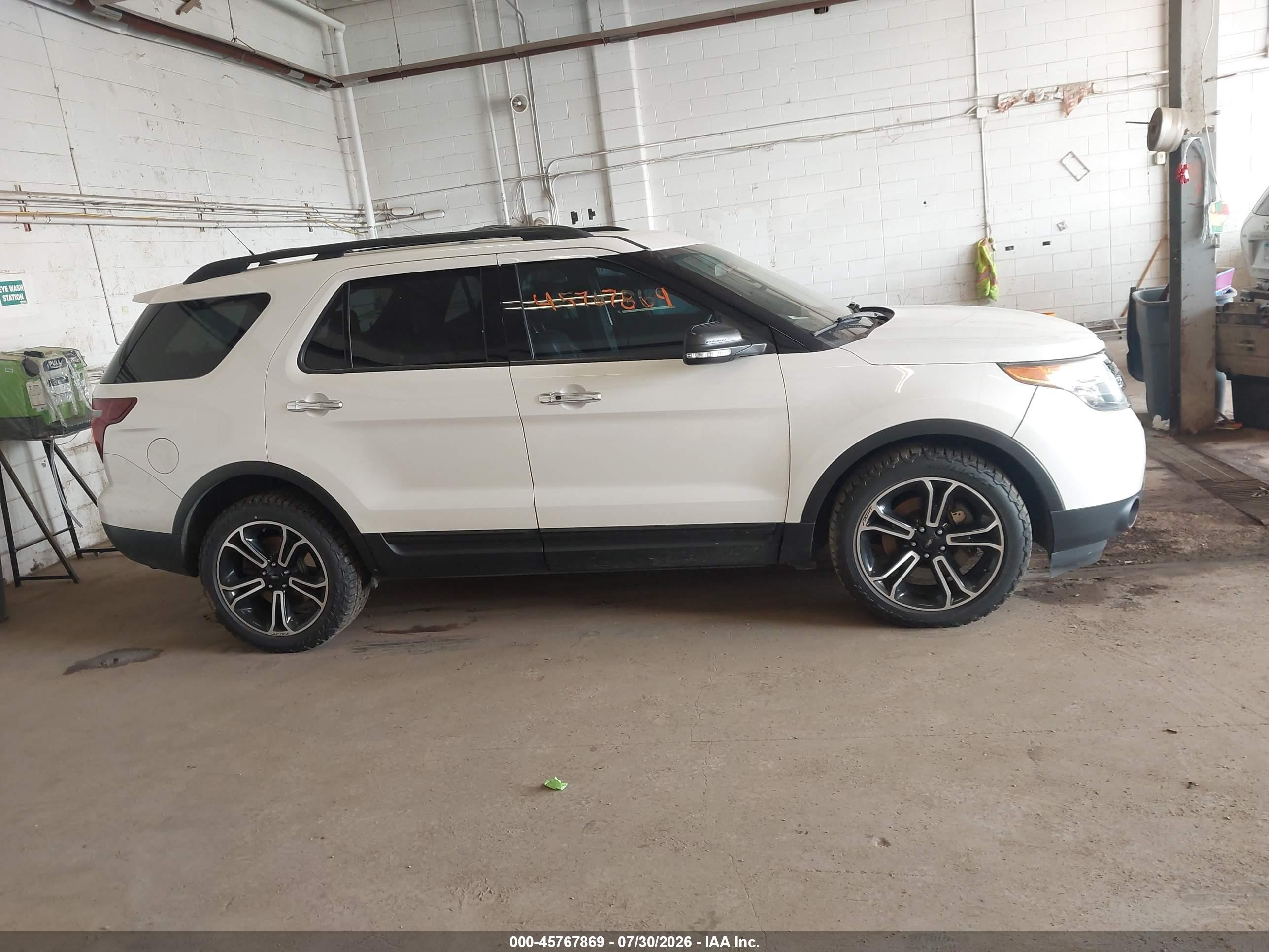 2013 Ford Explorer Sport White vin: 1FM5K8GT5DGC05904
