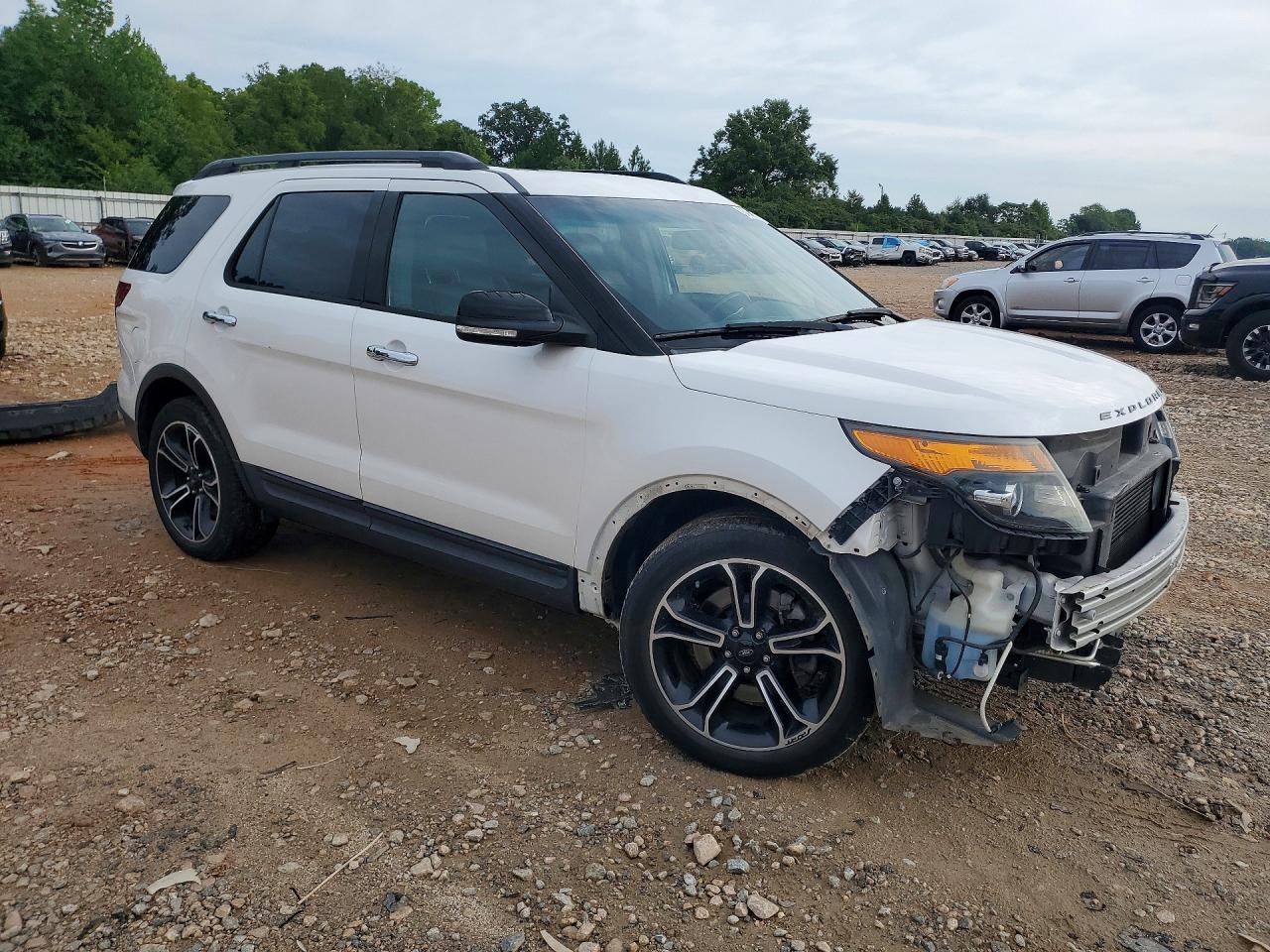 2014 Ford Explorer Sport White vin: 1FM5K8GT5EGC33929