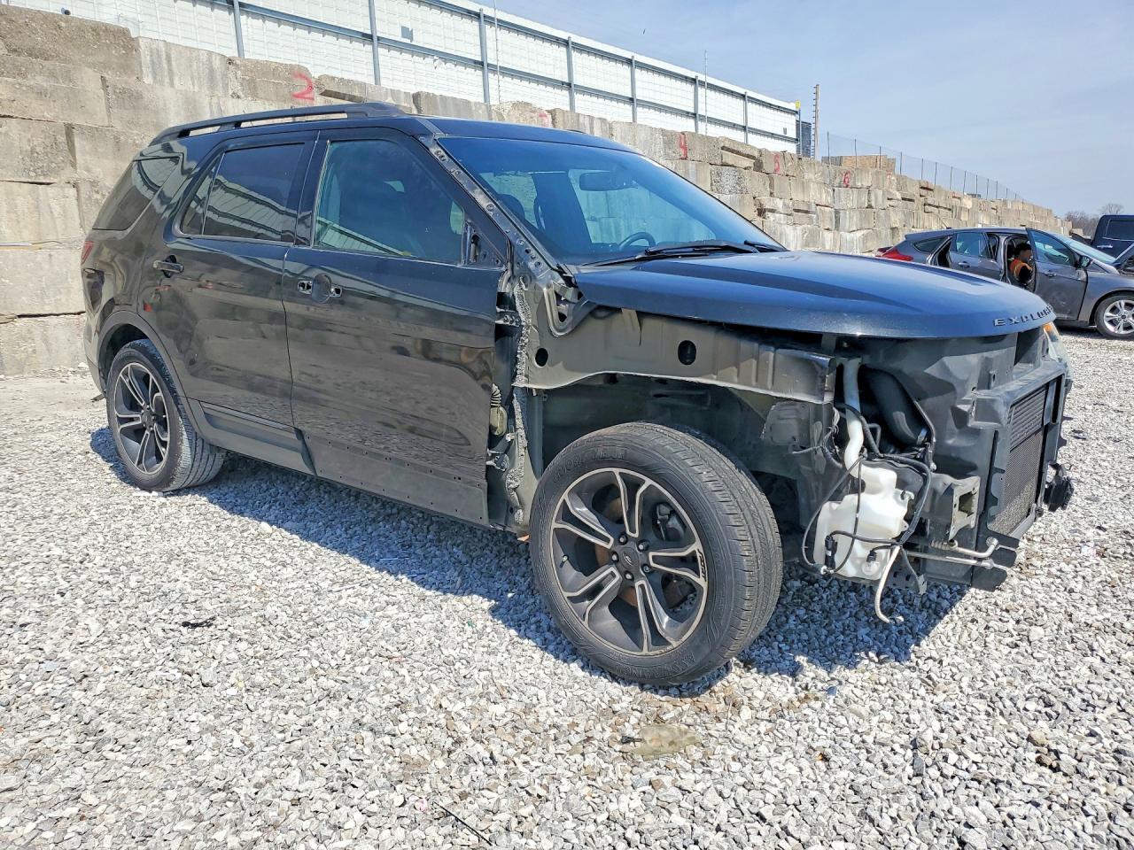 2015 Ford Explorer Sport Черный vin: 1FM5K8GT5FGA18200