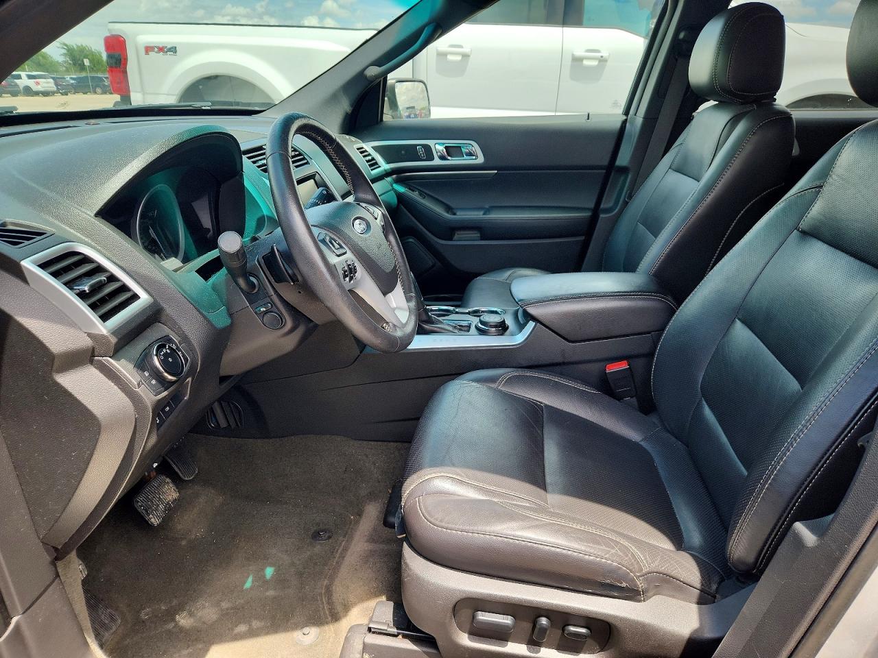 2015 Ford Explorer Sport Серебряный vin: 1FM5K8GT5FGA18911