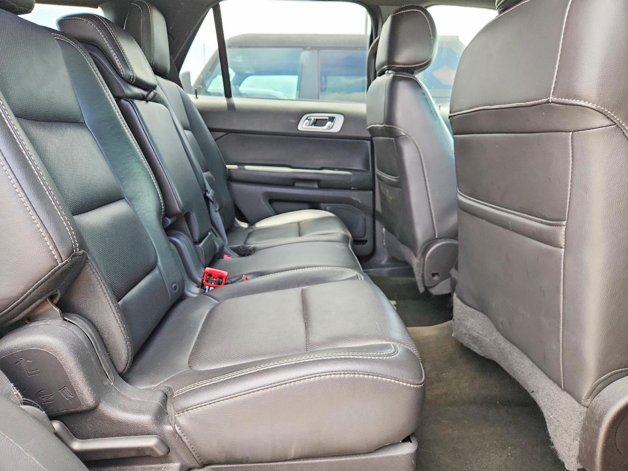 2015 Ford Explorer Sport Серебряный vin: 1FM5K8GT5FGA18911