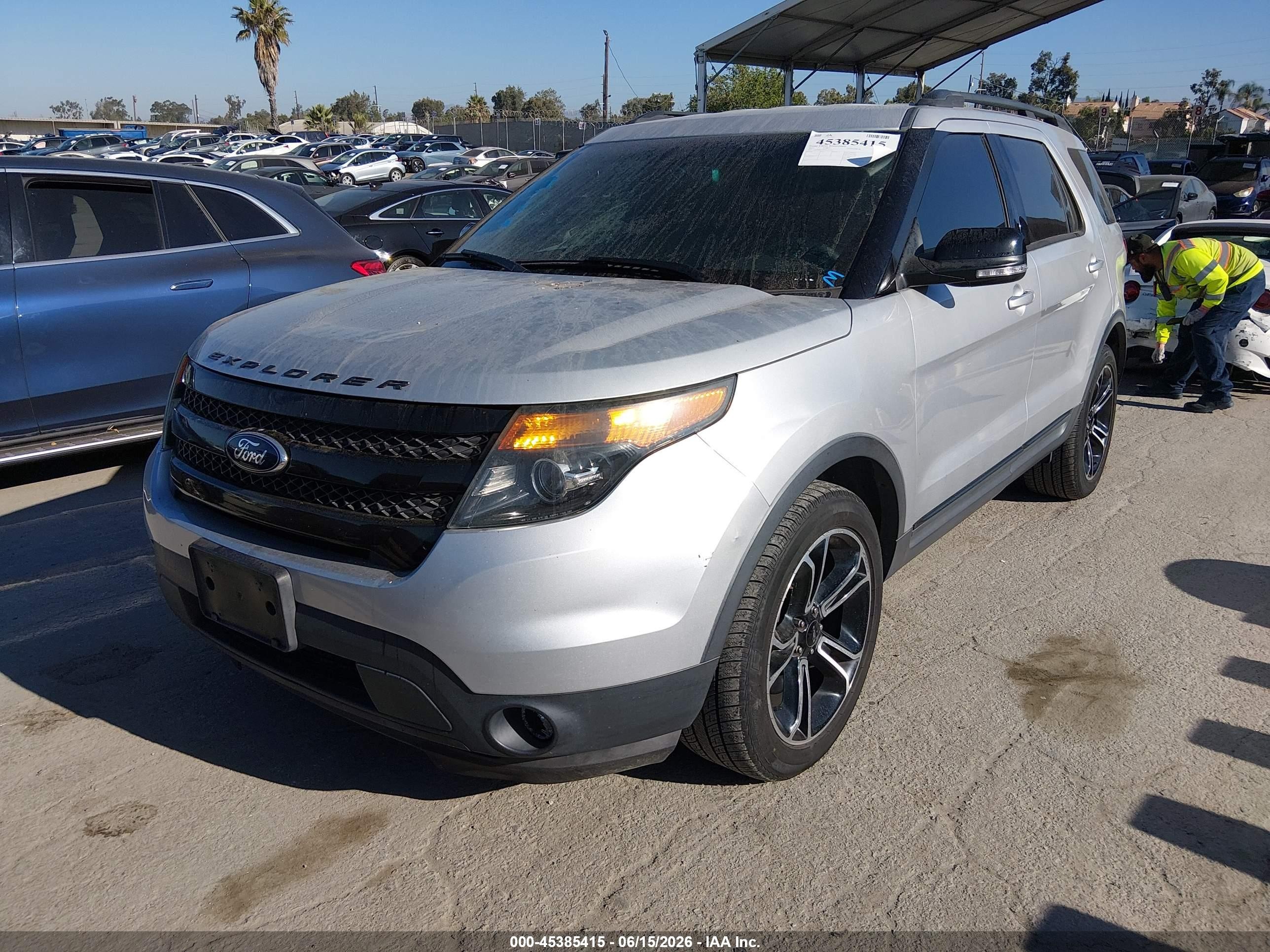 2015 Ford Explorer Sport Silver vin: 1FM5K8GT5FGA77330