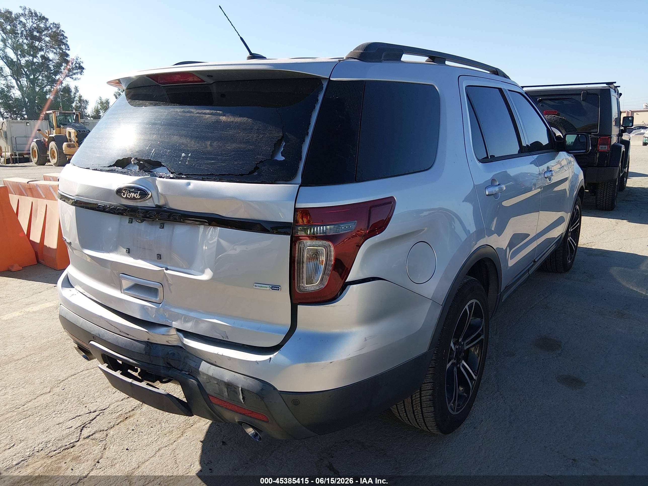 2015 Ford Explorer Sport Silver vin: 1FM5K8GT5FGA77330