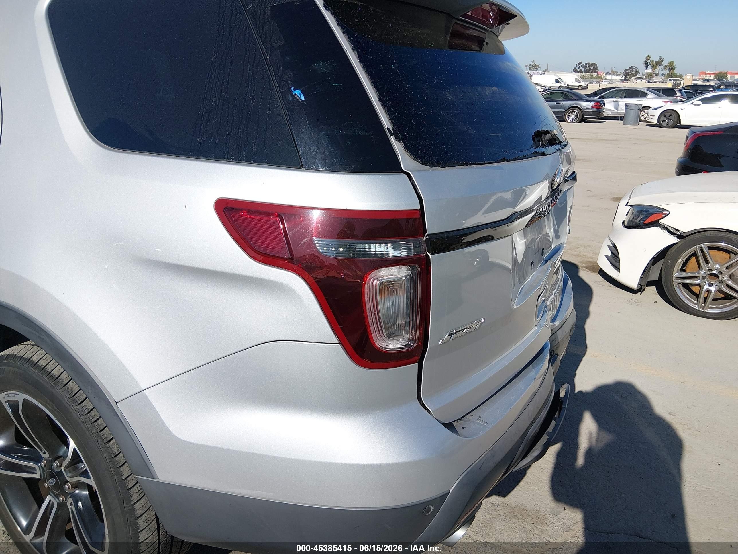 2015 Ford Explorer Sport Silver vin: 1FM5K8GT5FGA77330