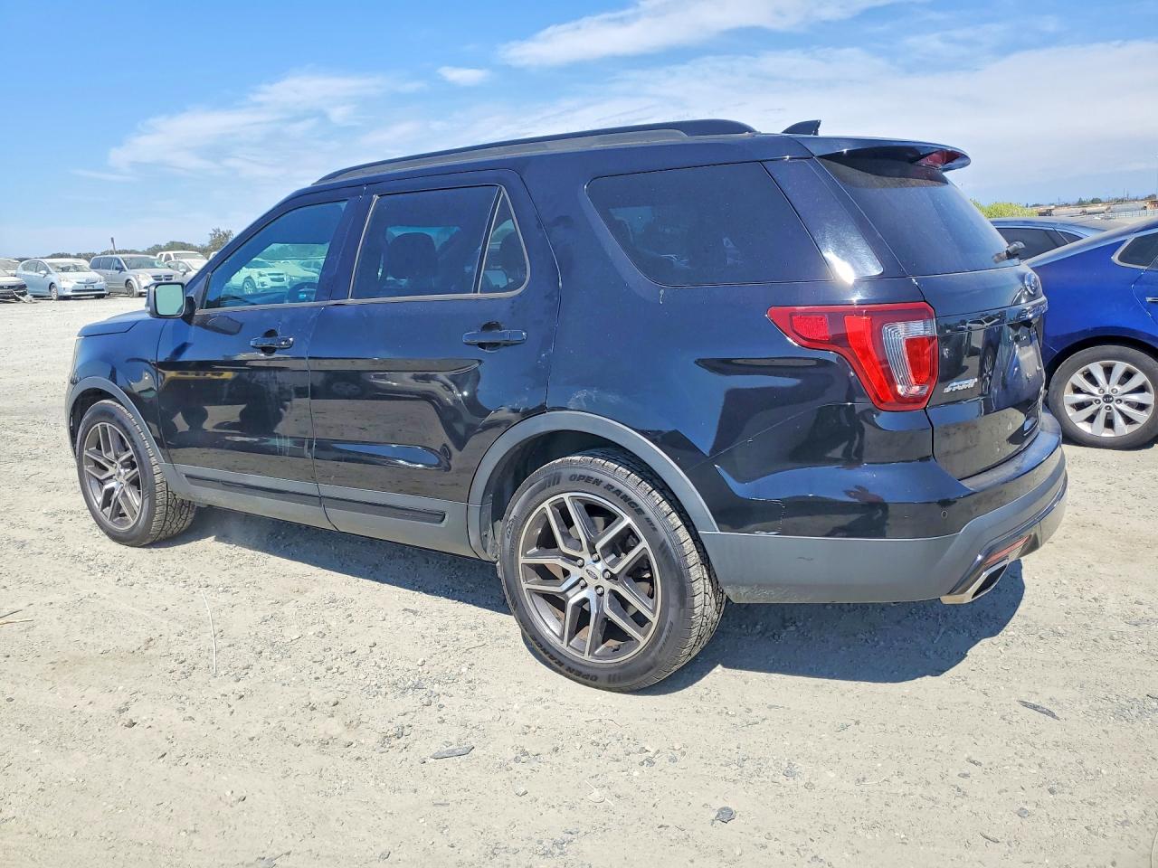2016 Ford Explorer Sport Черный vin: 1FM5K8GT5GGC72488