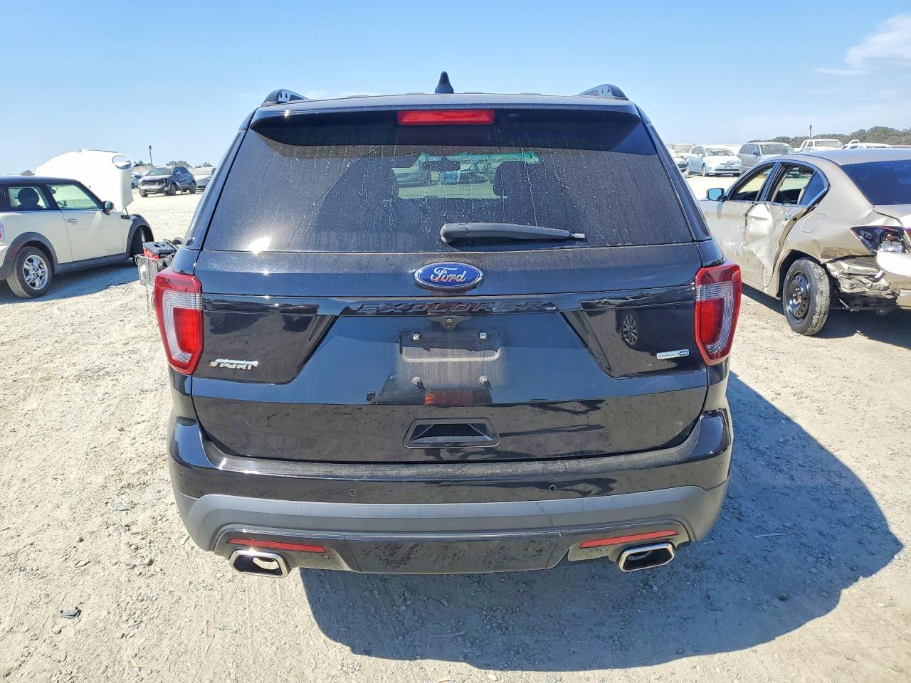 2016 Ford Explorer Sport Черный vin: 1FM5K8GT5GGC72488