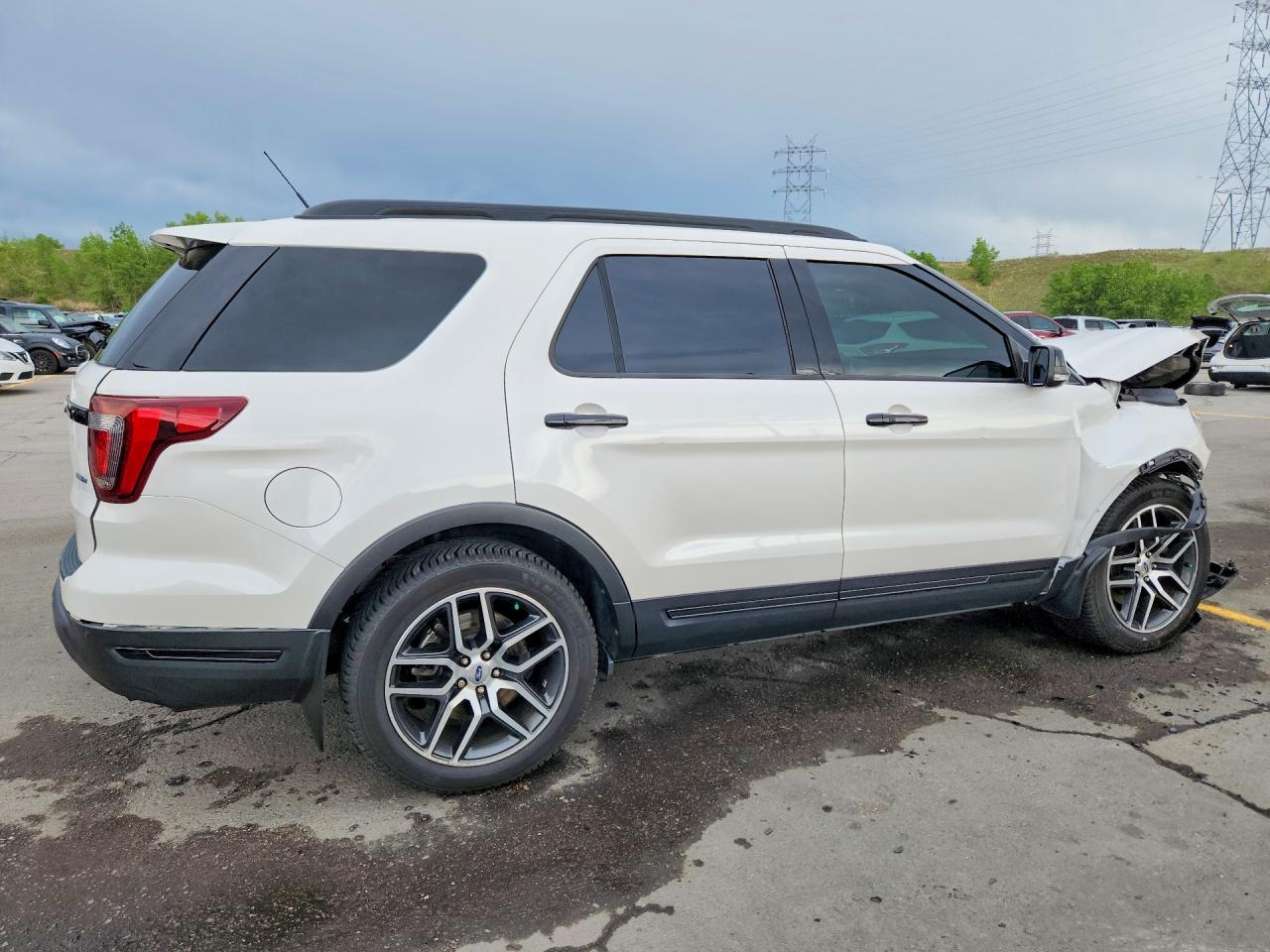 2018 Ford Explorer Sport White vin: 1FM5K8GT5JGC86205