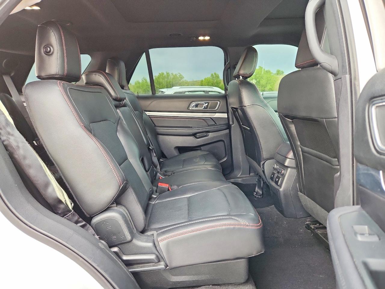 2018 Ford Explorer Sport White vin: 1FM5K8GT5JGC86205