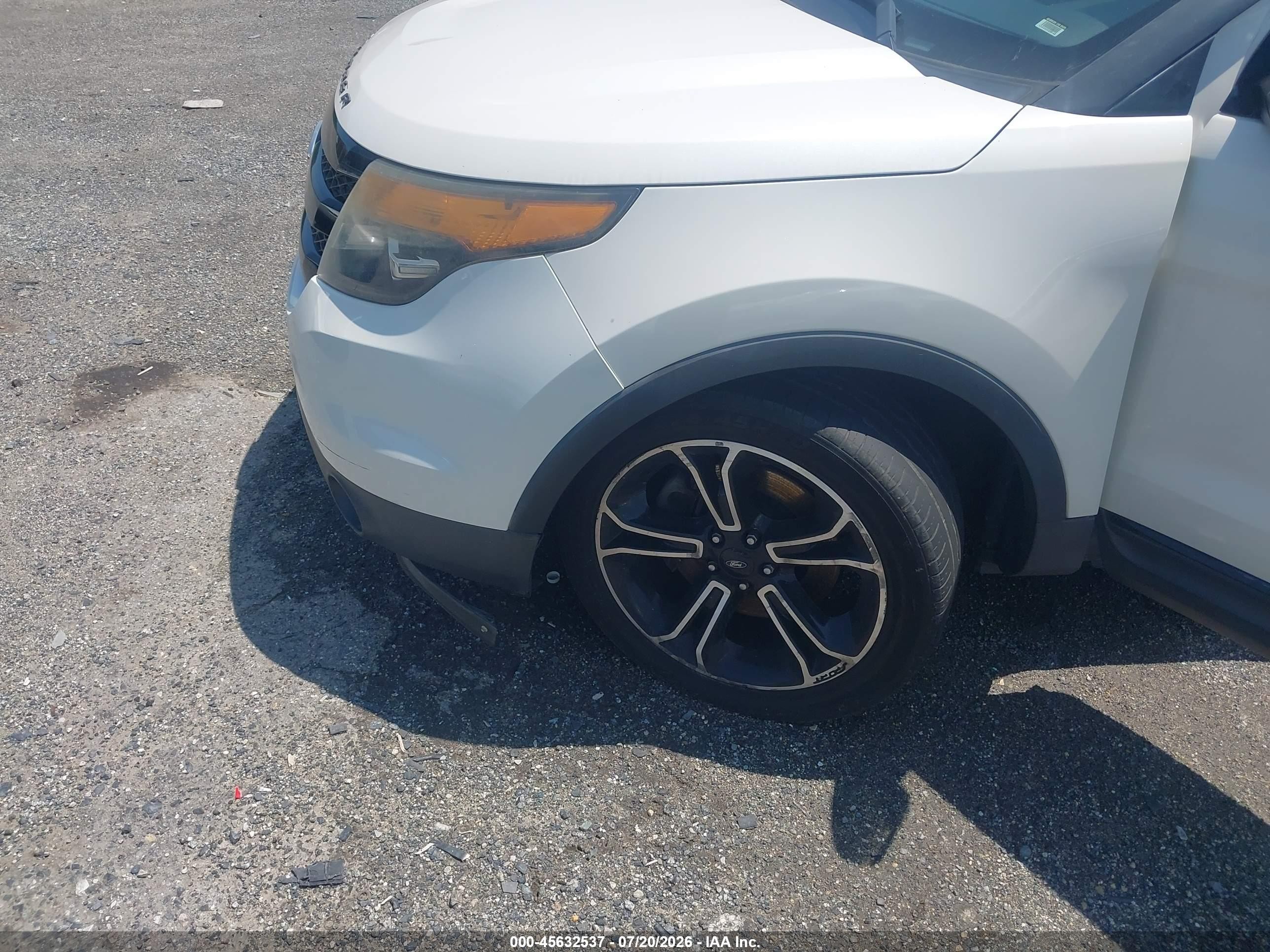2013 Ford Explorer Sport White vin: 1FM5K8GT6DGC90624