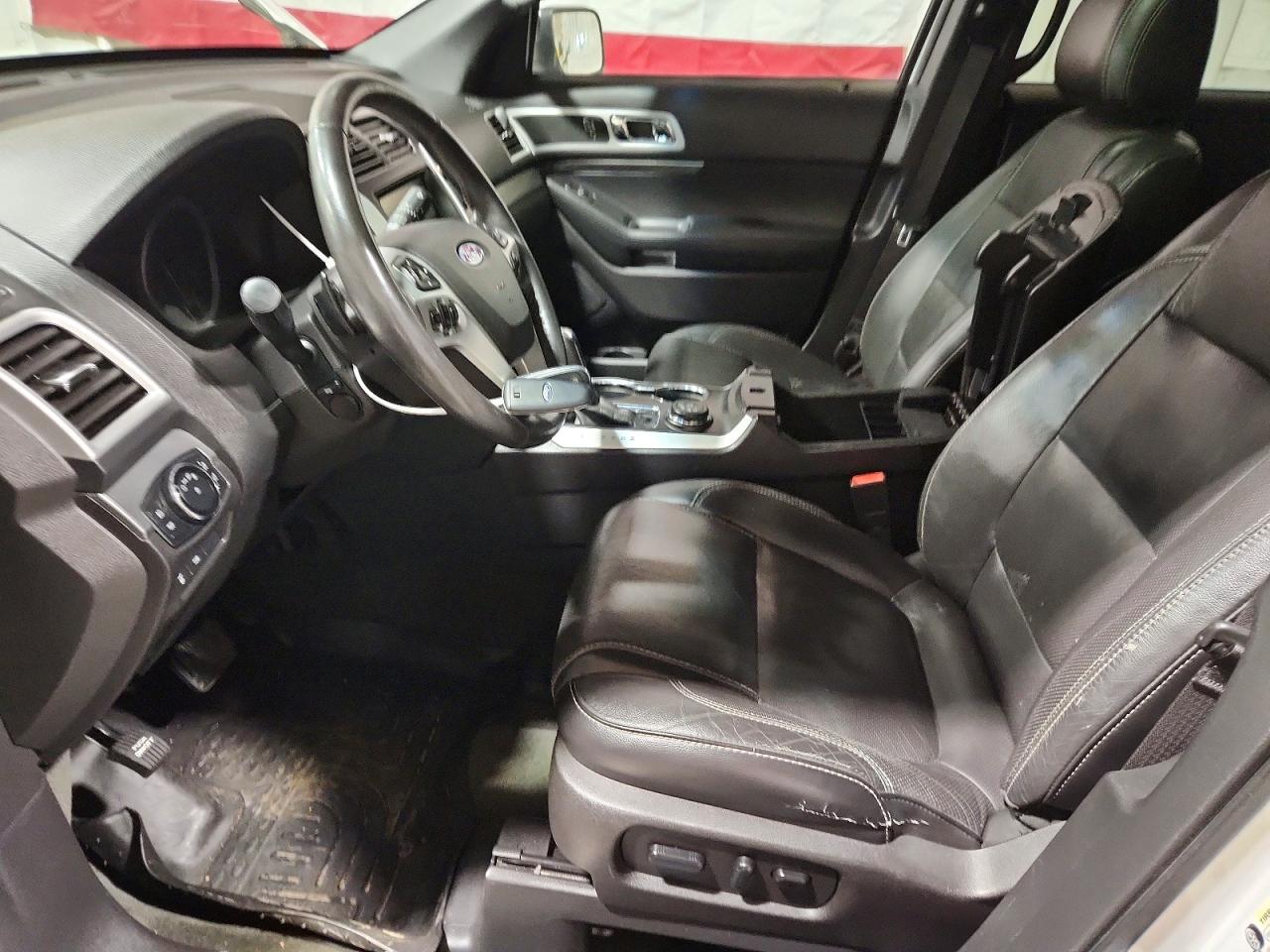 2015 Ford Explorer Sport Белый vin: 1FM5K8GT6FGA13037