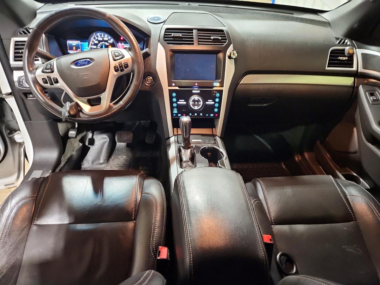 2015 Ford Explorer Sport Белый vin: 1FM5K8GT6FGA13037