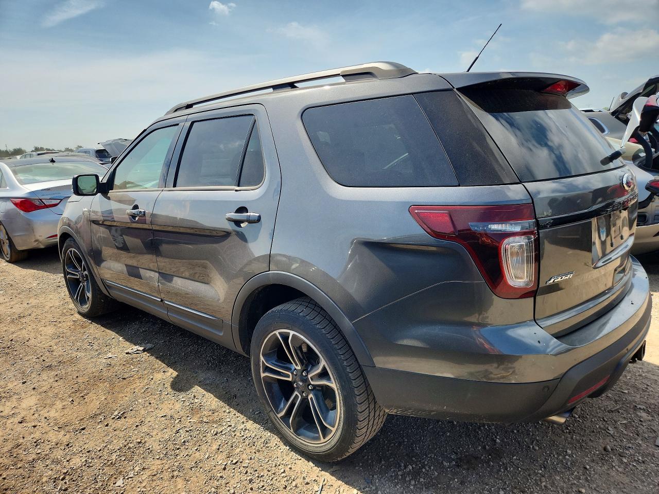 2015 Ford Explorer Sport Gray vin: 1FM5K8GT6FGA32963
