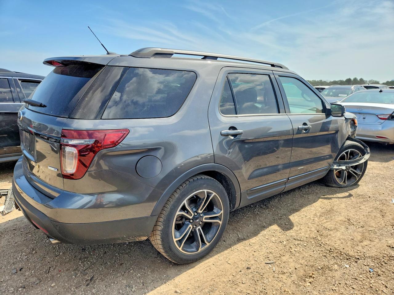 2015 Ford Explorer Sport Gray vin: 1FM5K8GT6FGA32963