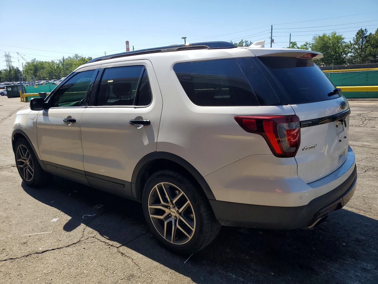 2017 Ford Explorer Sport White vin: 1FM5K8GT6HGC36889