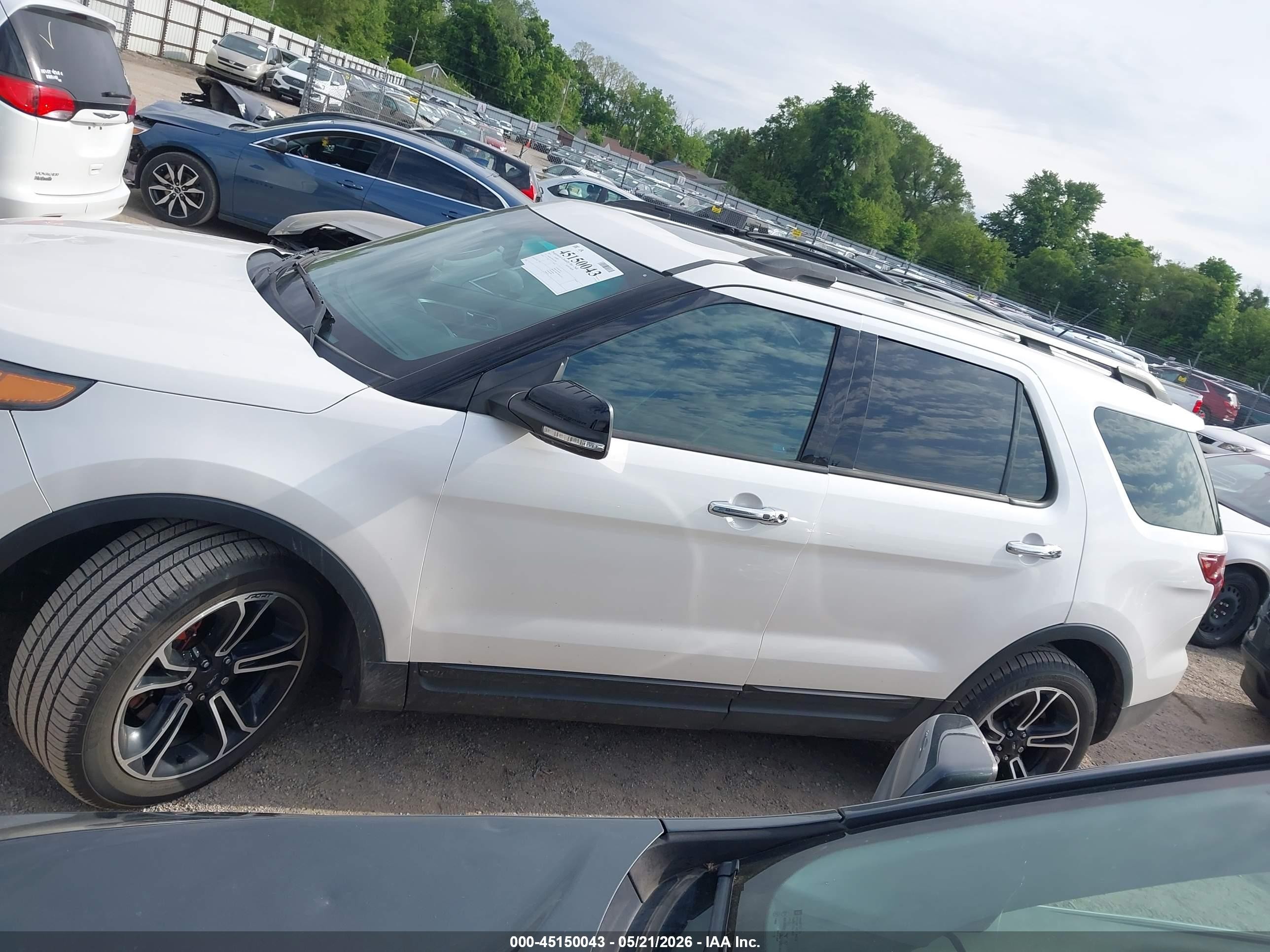 2014 Ford Explorer Sport Белый vin: 1FM5K8GT7EGA22800