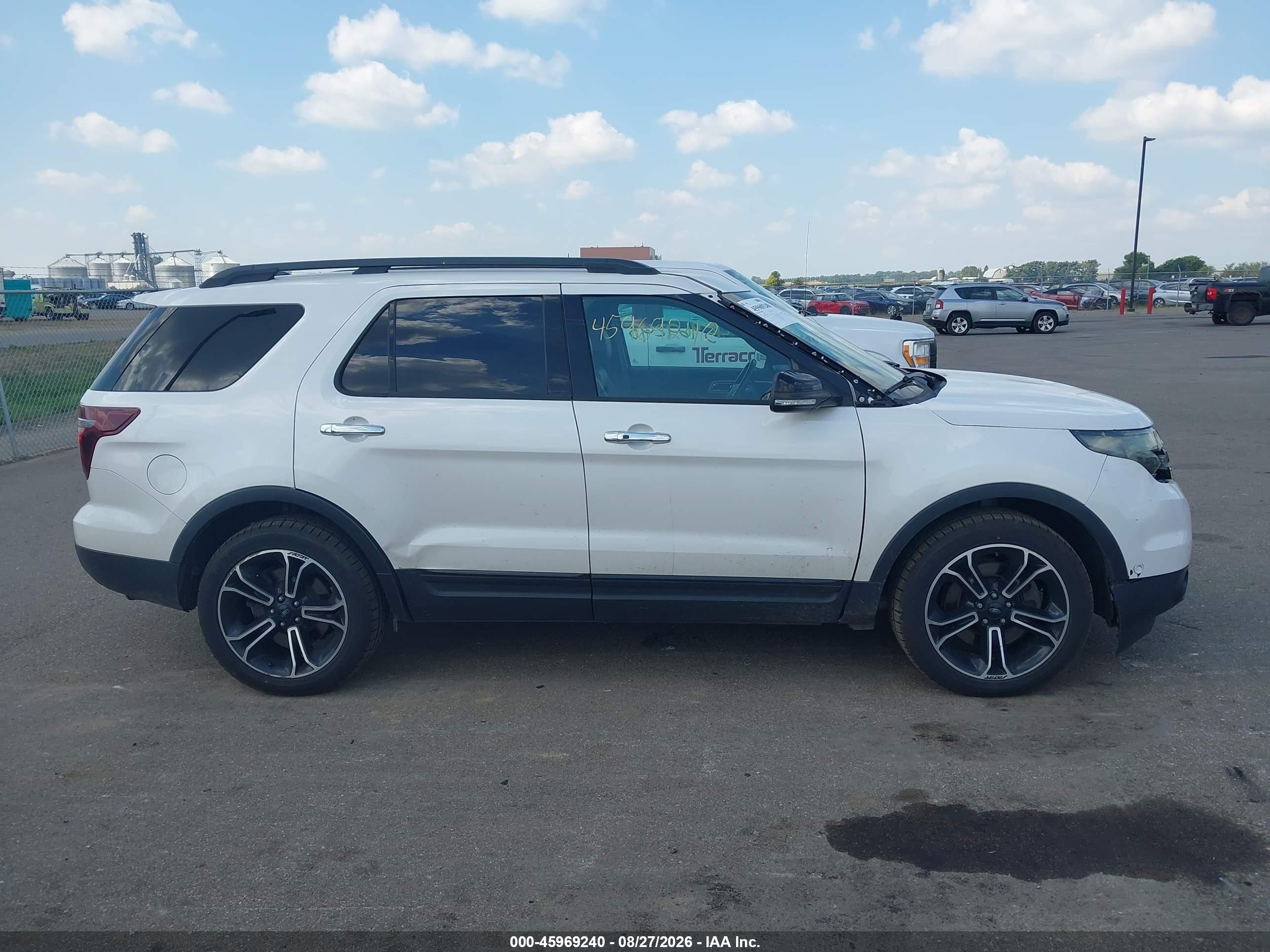 2014 Ford Explorer Sport White vin: 1FM5K8GT7EGA89719