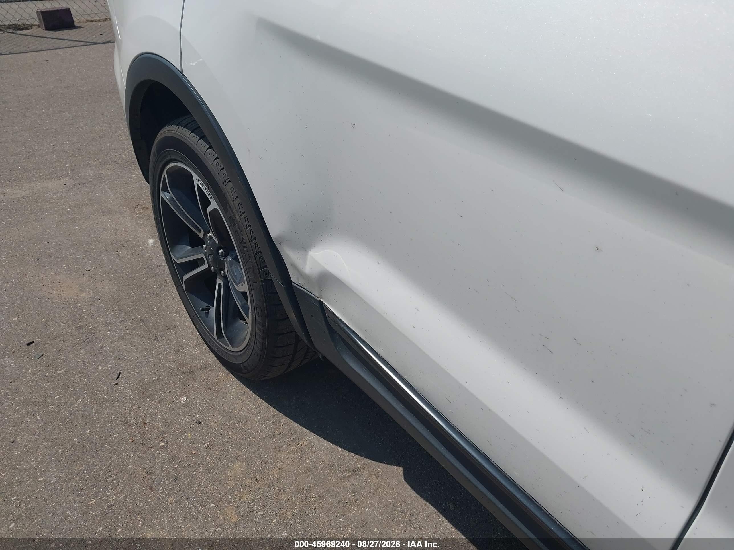 2014 Ford Explorer Sport White vin: 1FM5K8GT7EGA89719