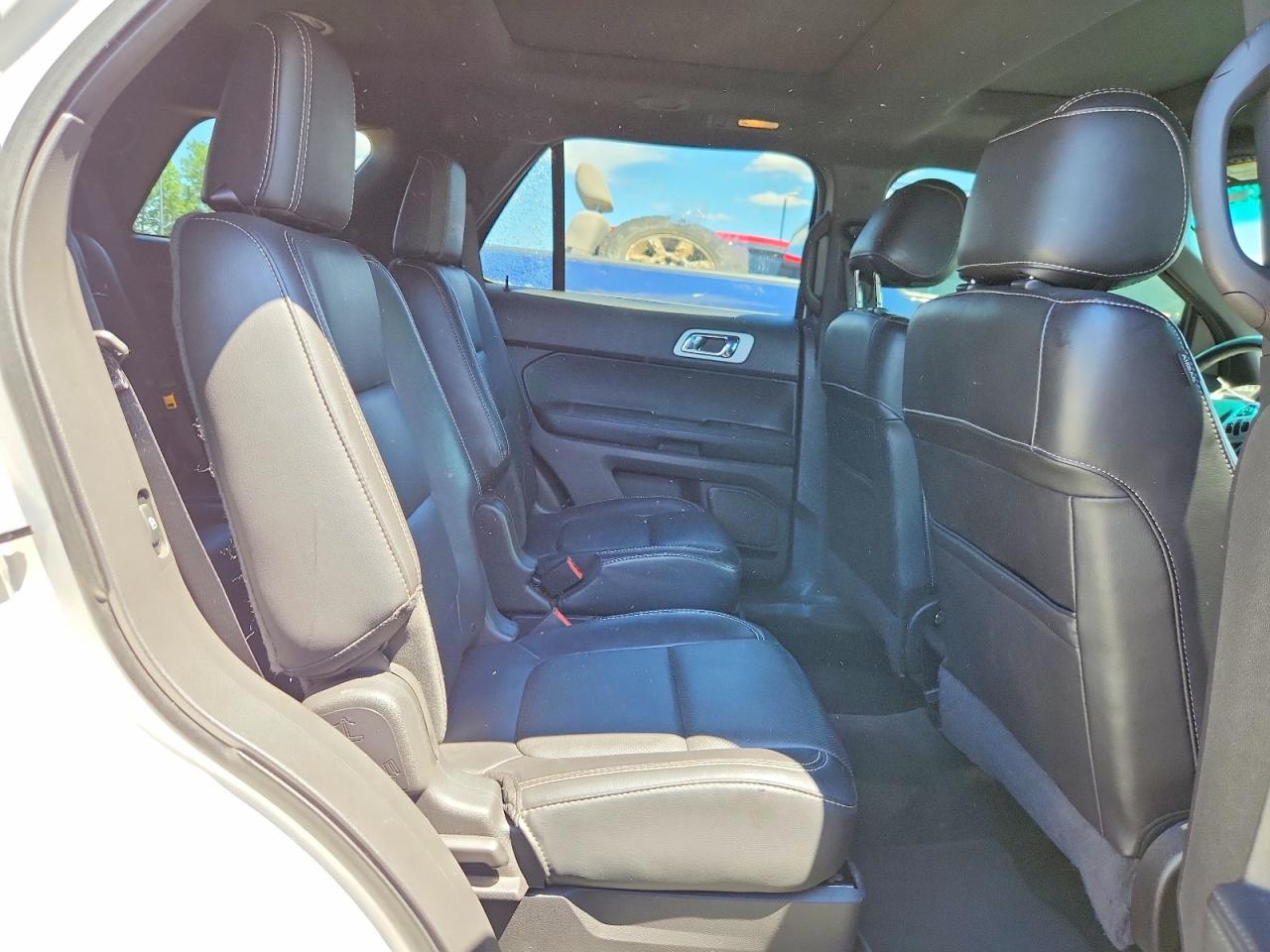 2015 Ford Explorer Sport White vin: 1FM5K8GT7FGA98096