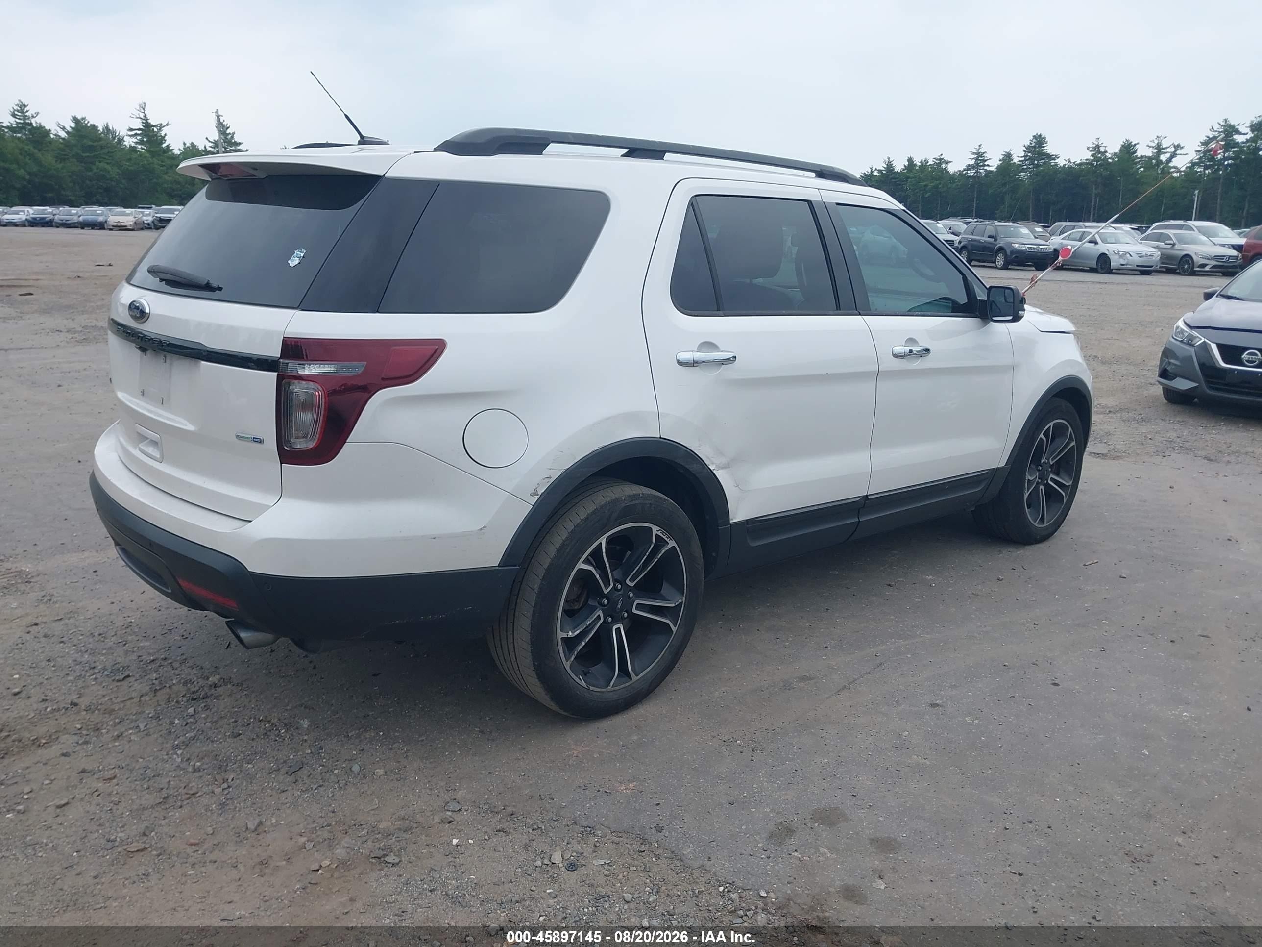 2014 Ford Explorer Sport White vin: 1FM5K8GT8EGC35447