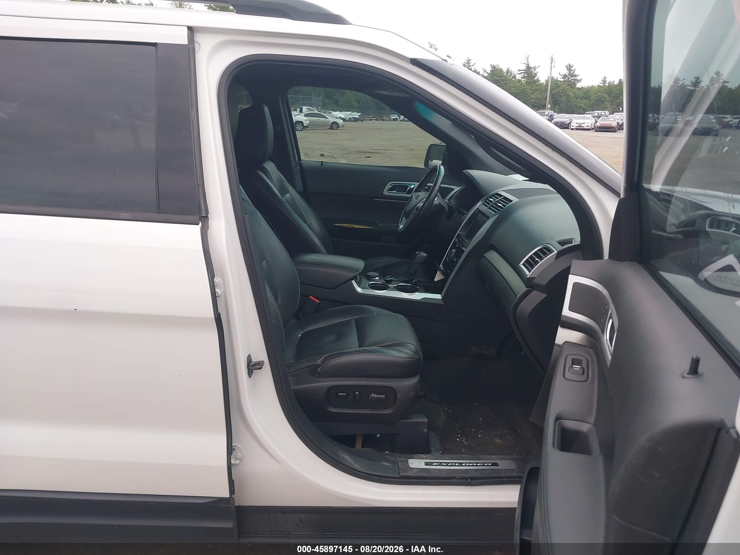2014 Ford Explorer Sport White vin: 1FM5K8GT8EGC35447