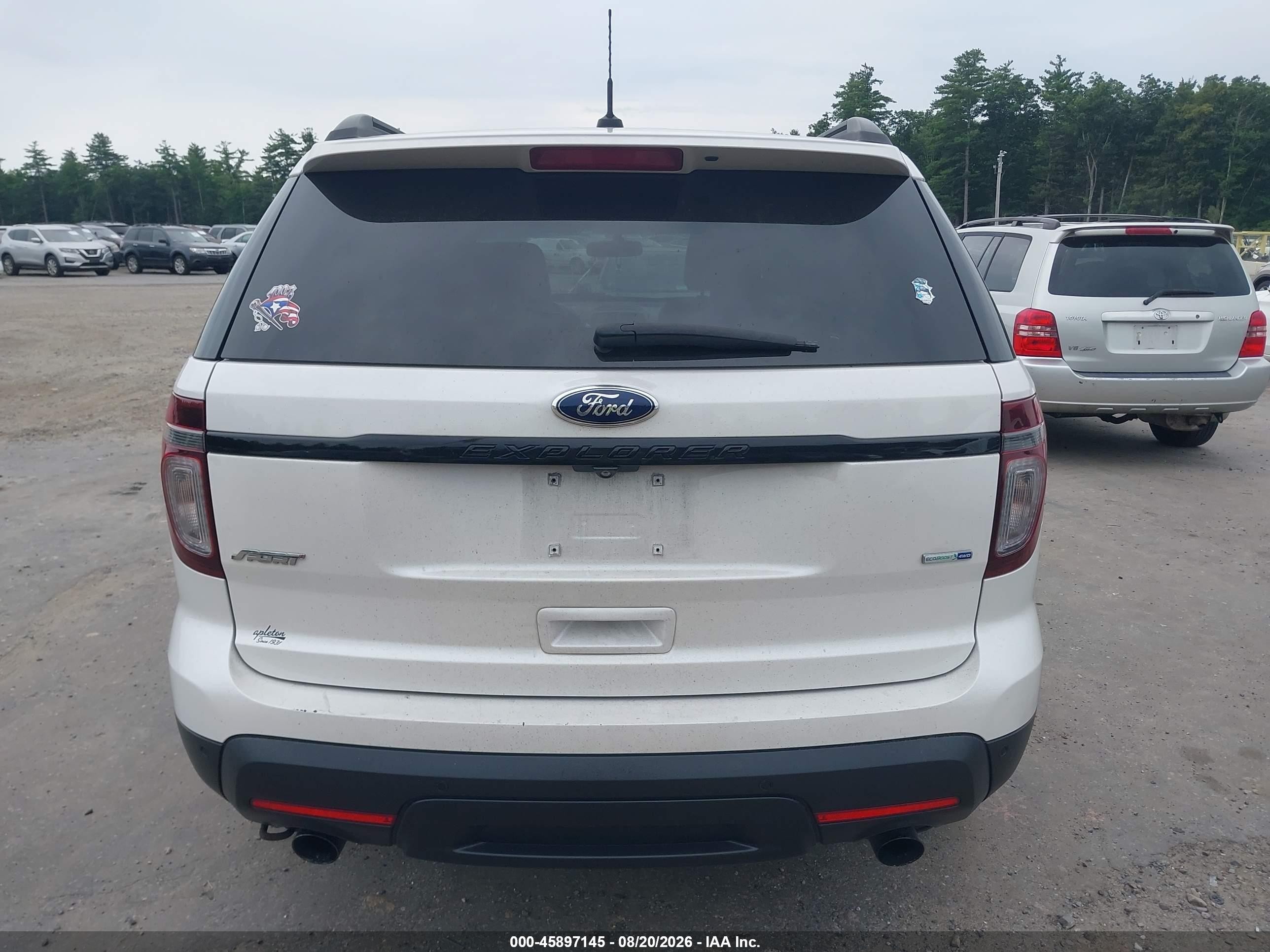 2014 Ford Explorer Sport White vin: 1FM5K8GT8EGC35447