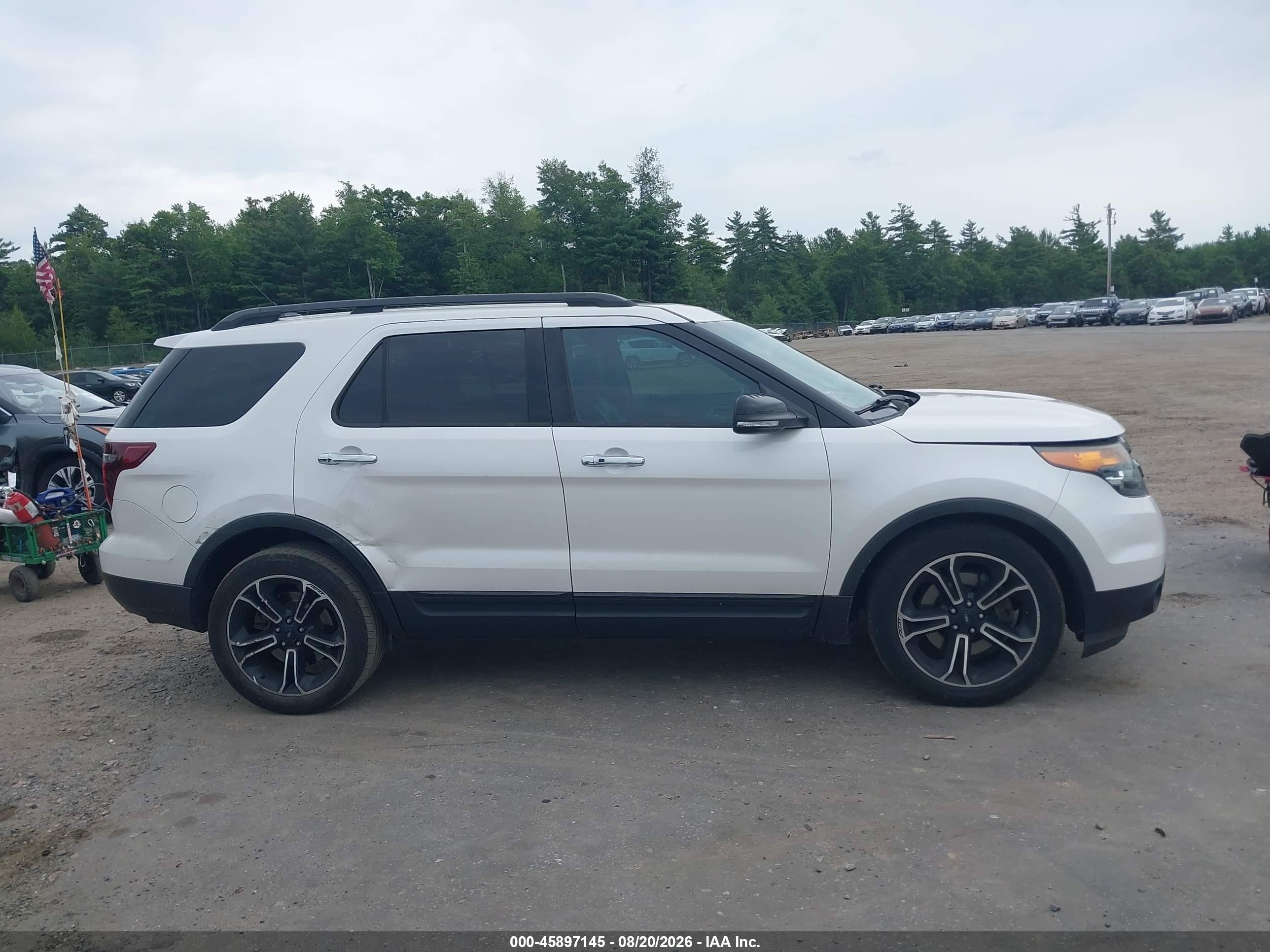 2014 Ford Explorer Sport White vin: 1FM5K8GT8EGC35447