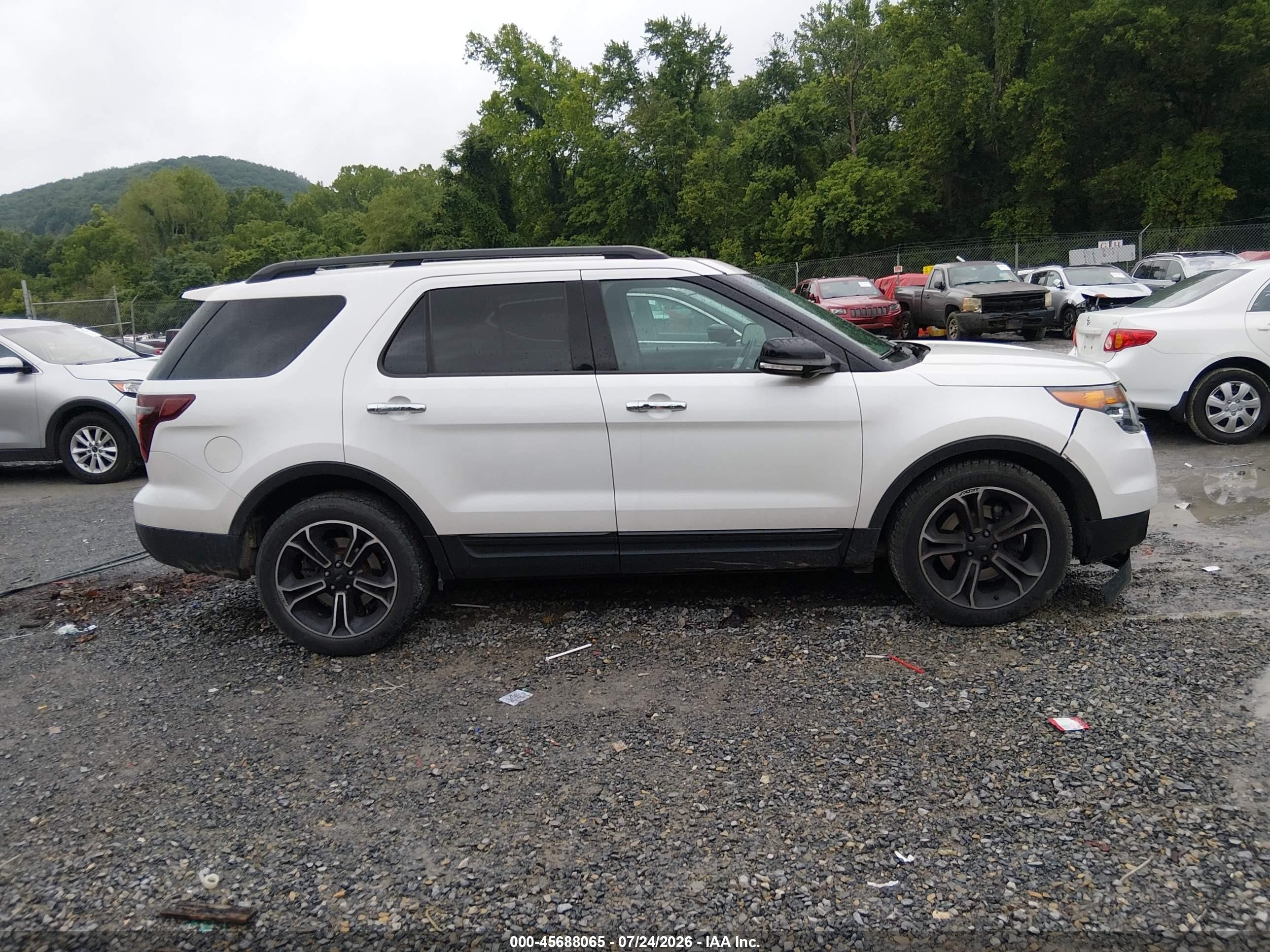 2014 Ford Explorer Sport Белый vin: 1FM5K8GT8EGC46190