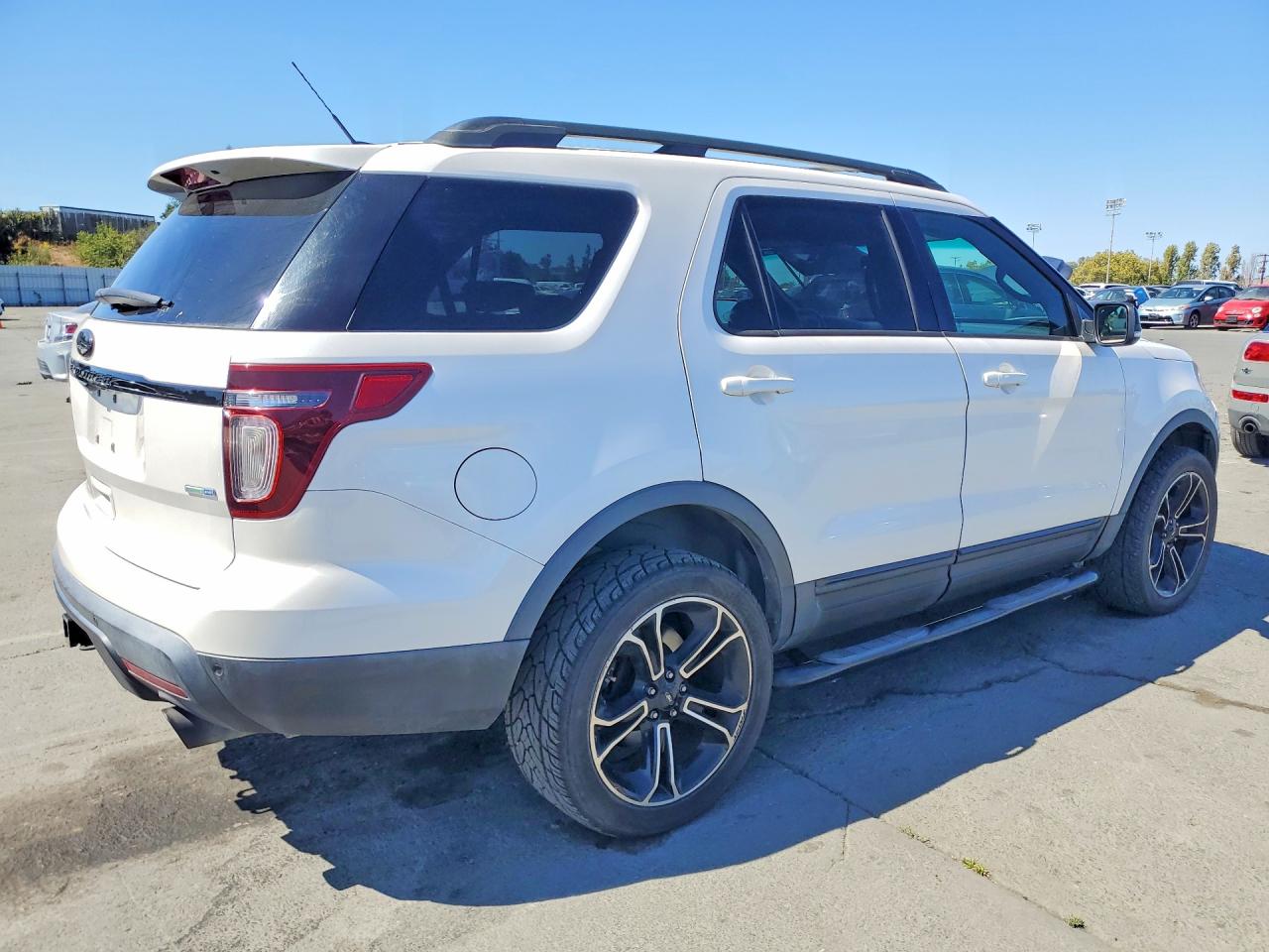 2015 Ford Explorer Sport White vin: 1FM5K8GT8FGA87365