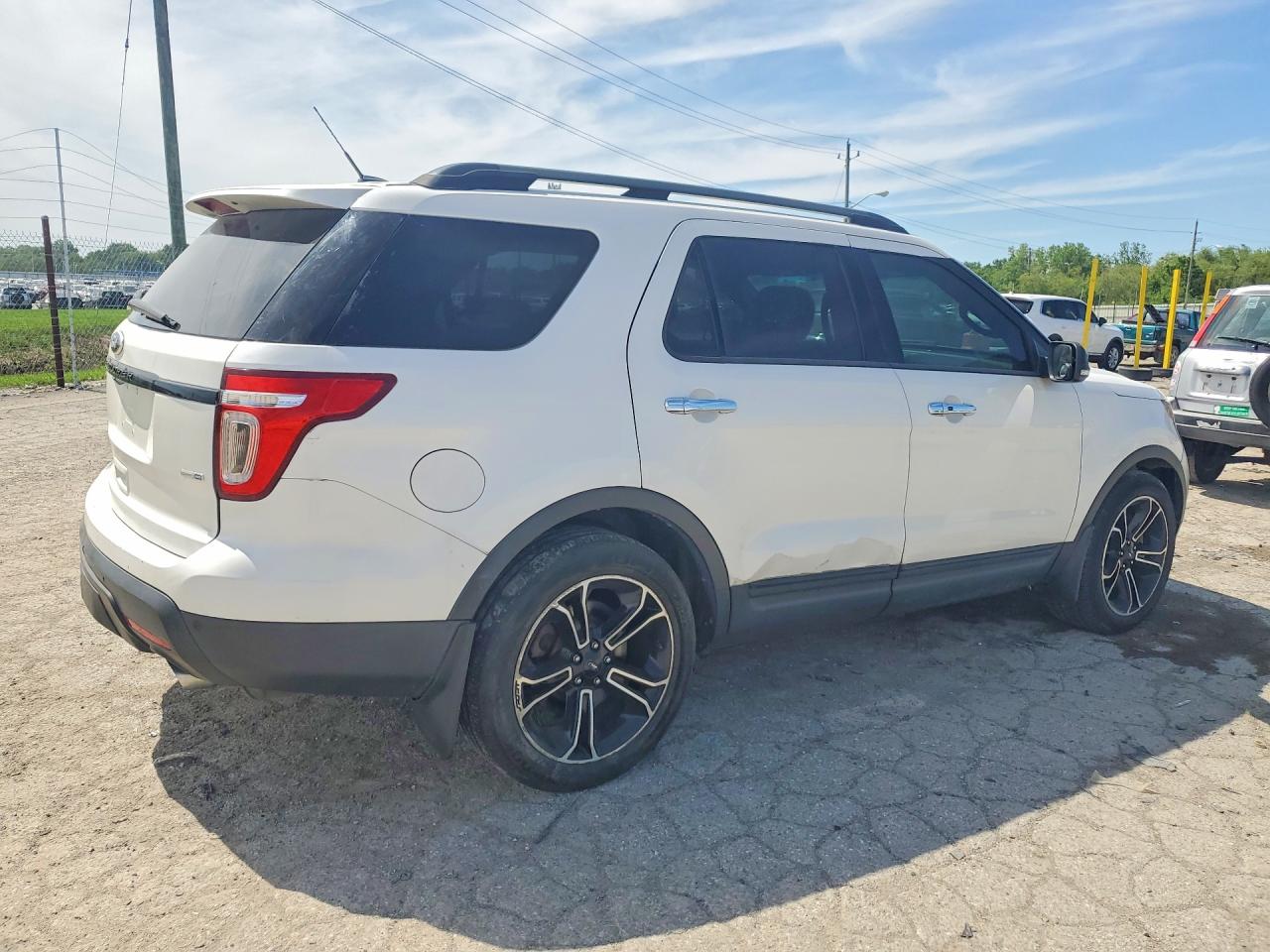 2014 Ford Explorer Sport Белый vin: 1FM5K8GT9EGA00152