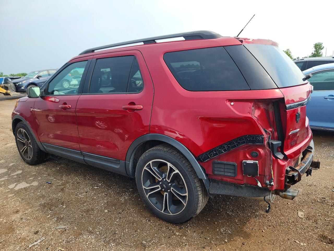 2015 Ford Explorer Sport Red vin: 1FM5K8GT9FGA75631
