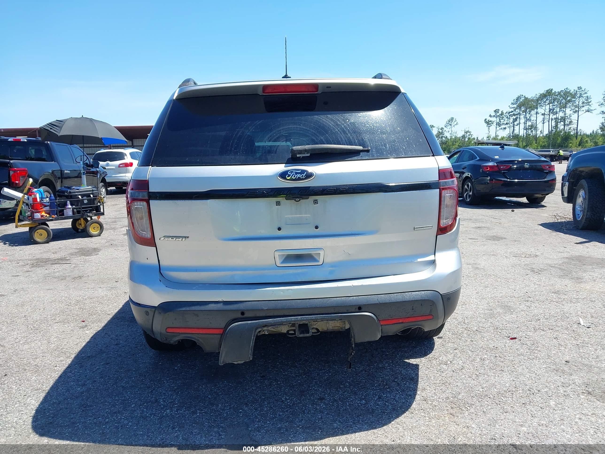 2015 Ford Explorer Sport Silver vin: 1FM5K8GT9FGC34518