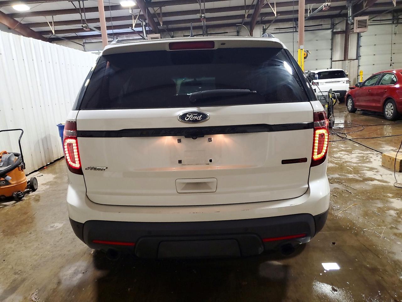 2014 Ford Explorer Sport White vin: 1FM5K8GTXEGA95921