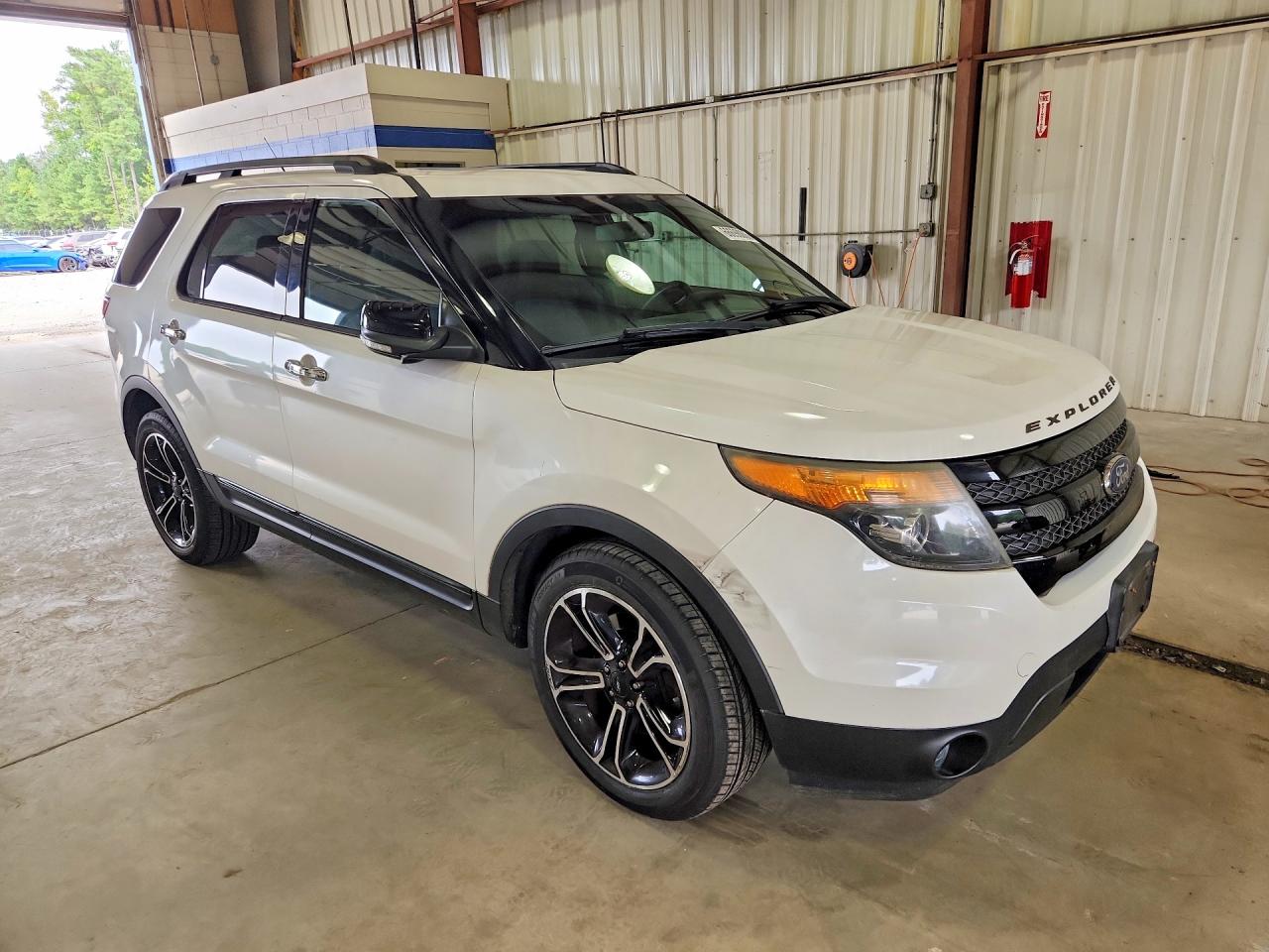 2014 Ford Explorer Sport White vin: 1FM5K8GTXEGC05723