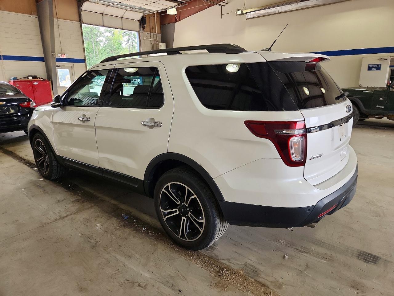 2014 Ford Explorer Sport White vin: 1FM5K8GTXEGC05723